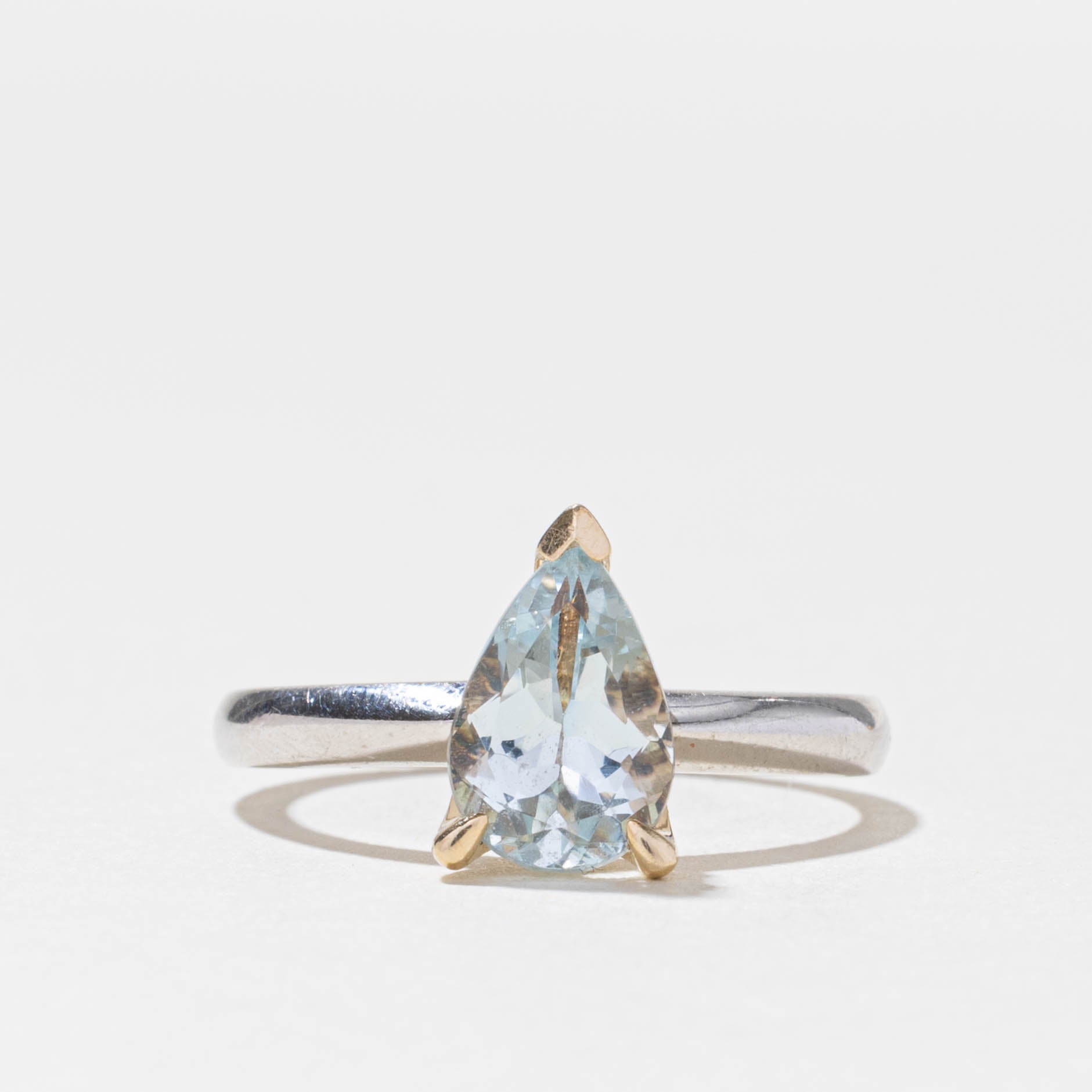 10k Pear Cut Solitaire Aquamarine Ring | 1.00ct | SZ 7.5
