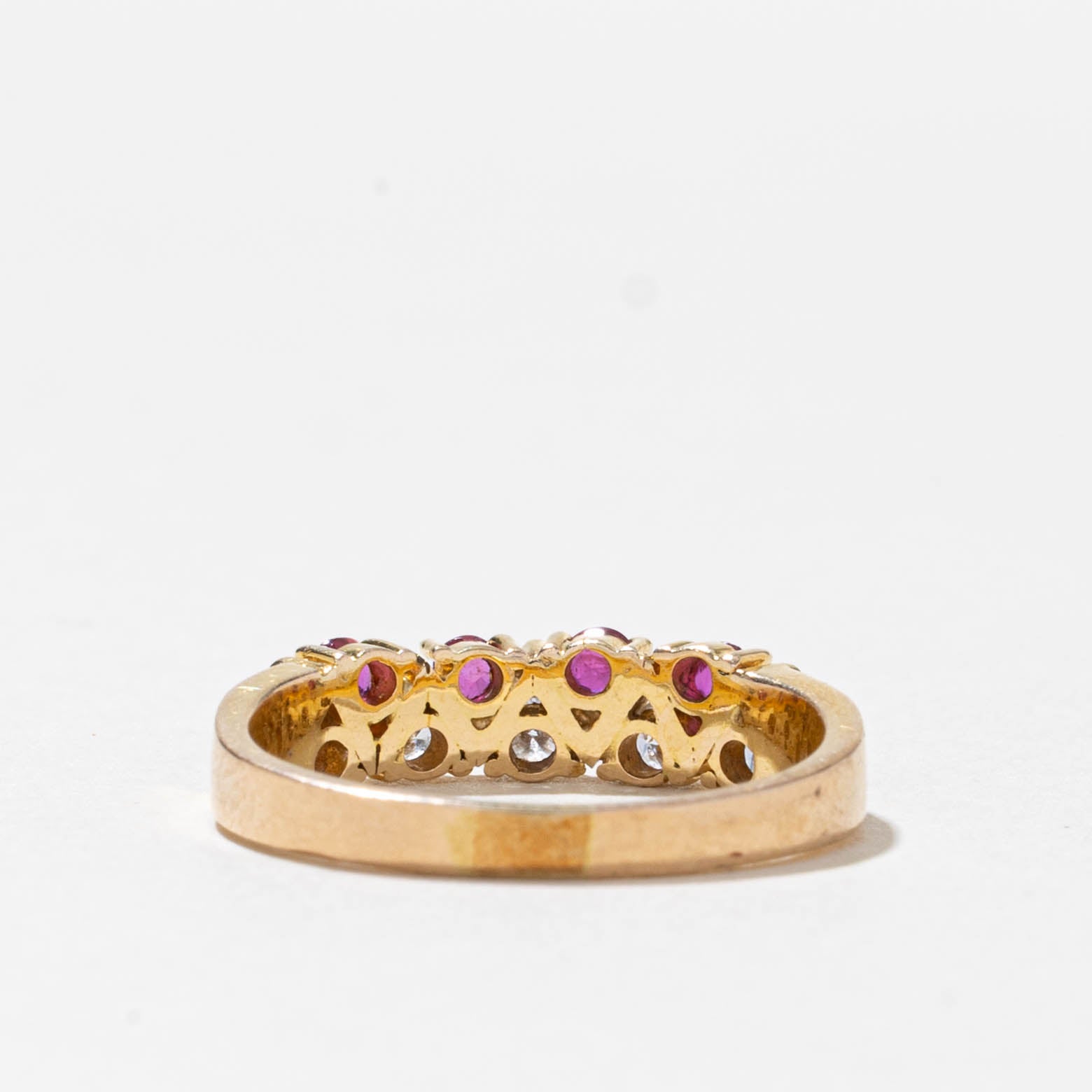 14k Ruby & Diamond Zigzag Band | 0.25ctw, 0.20ctw | SZ 6.75