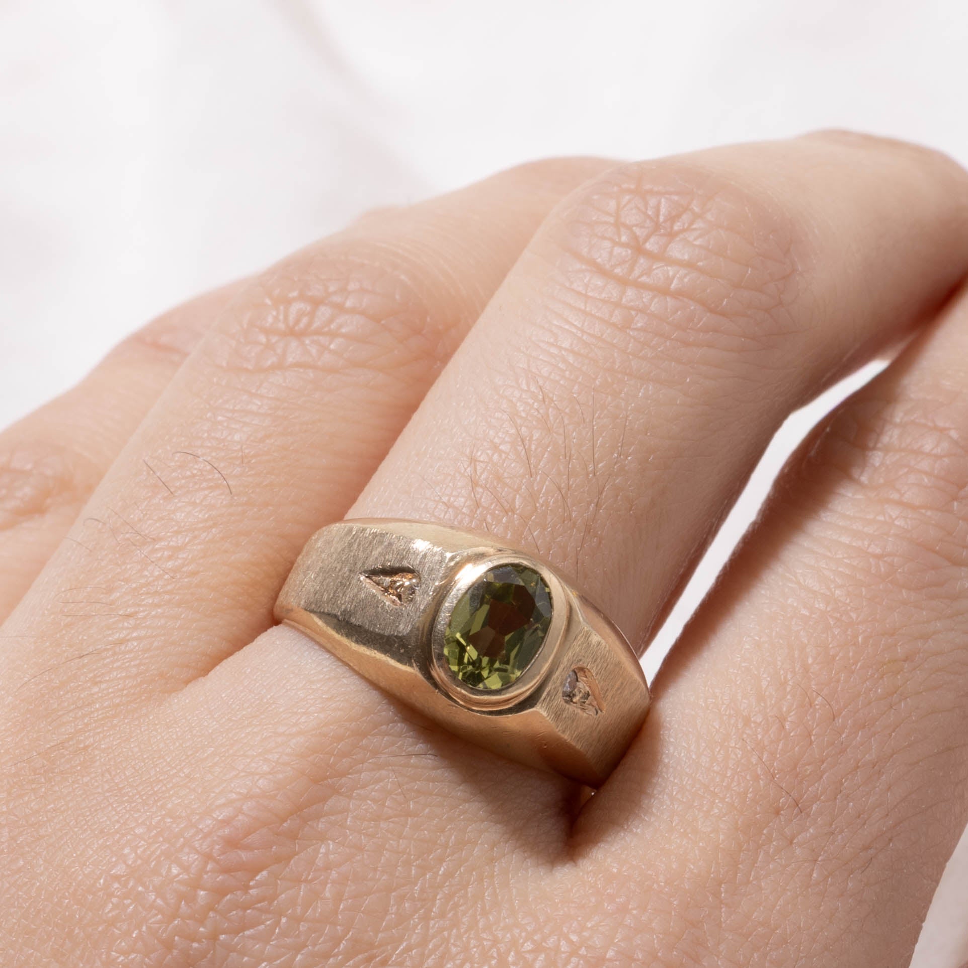 10k Synthetic Spinel & Natural Diamond Accented Ring | 0.90ct, 0.02ctw | SZ 9.5