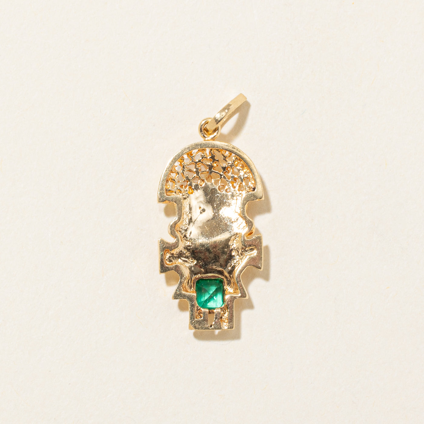 18k Emerald Peruvian Tumi Pendant | 0.28ct