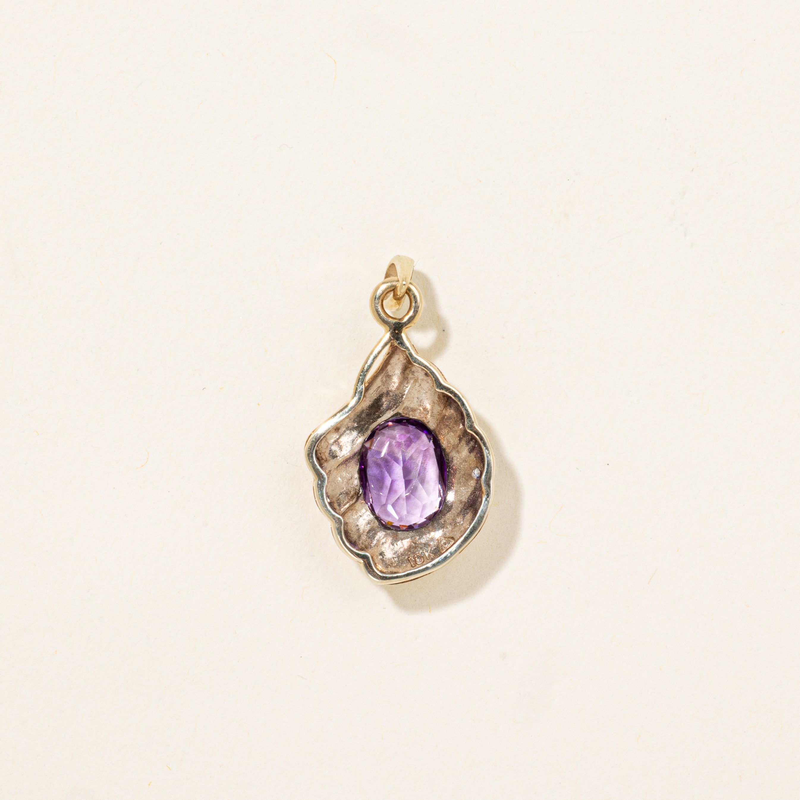 Oval Cut Amethyst & Diamond Grooved Pendant | 1.67ct, 0.002ct