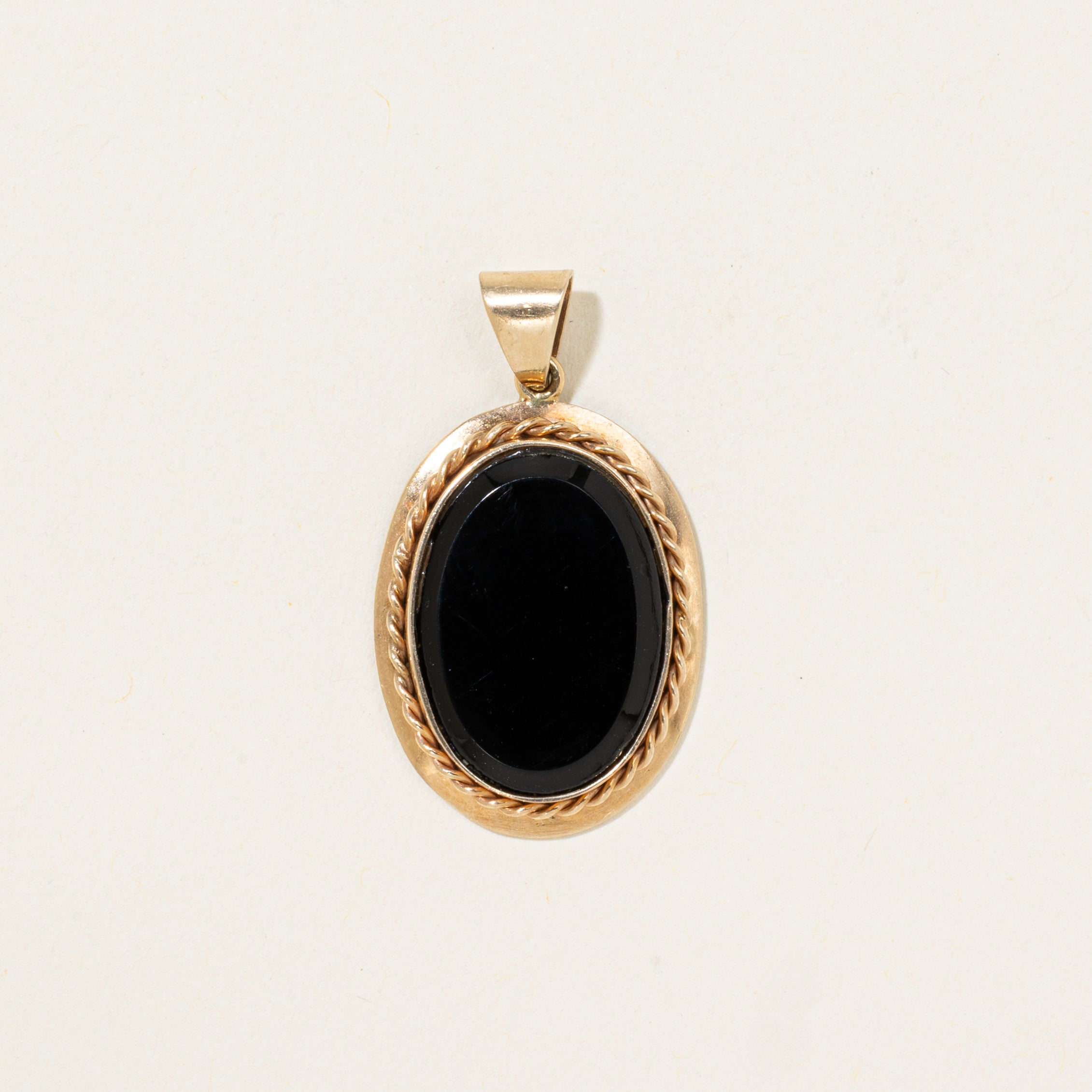 Bezel Set Onyx Pendant | 5.00ct