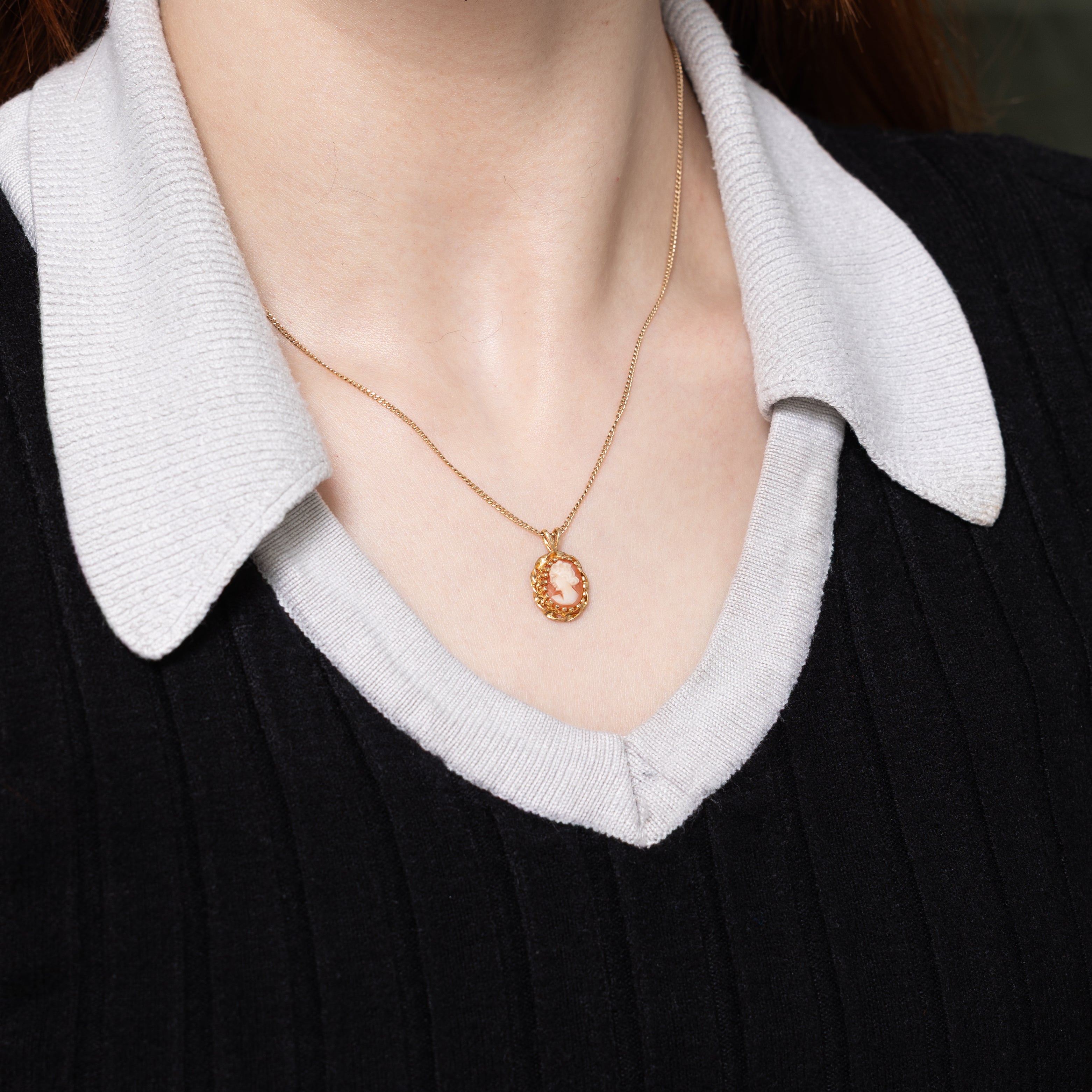 Shell Cameo Pendant | 1.55ct