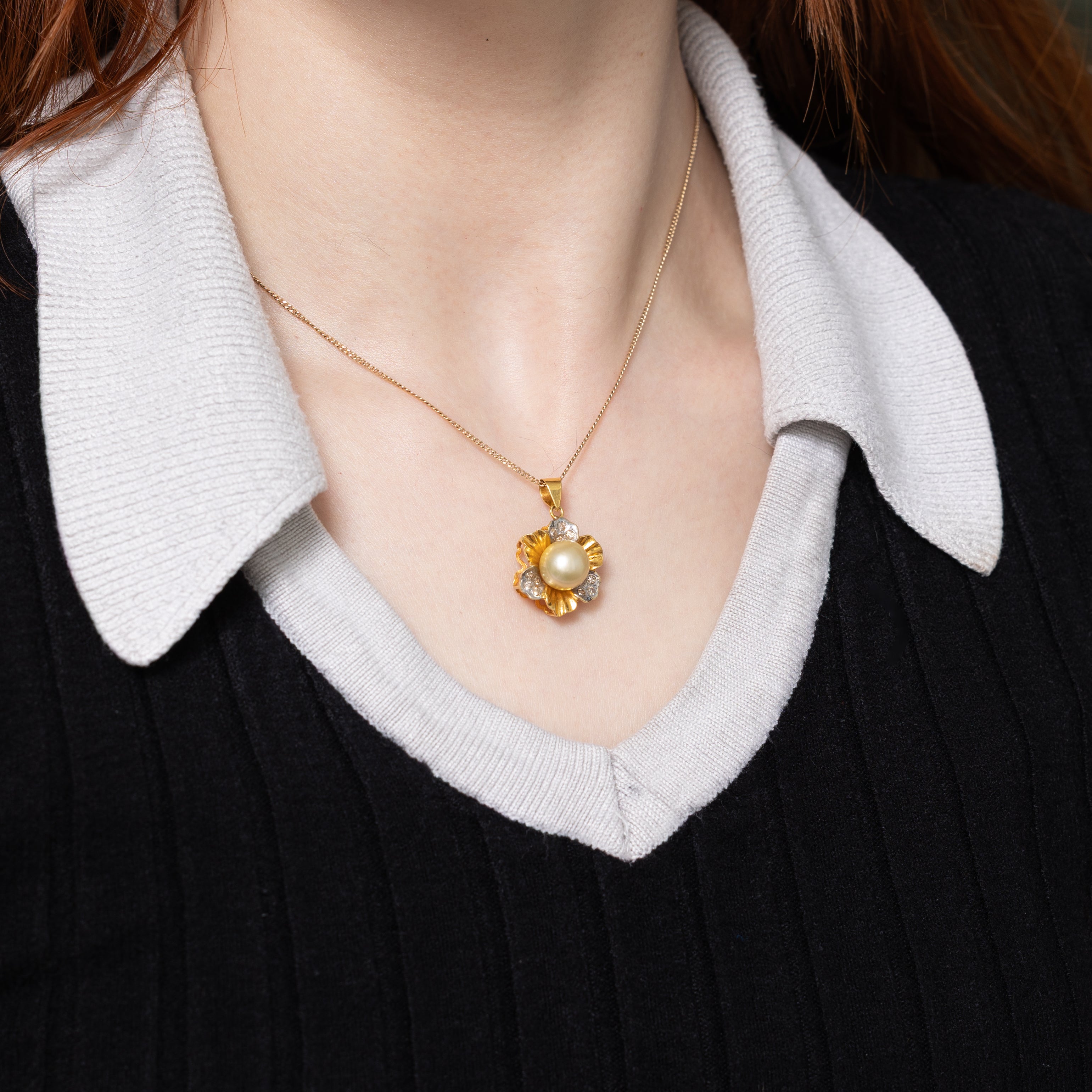 Diamond & Pearl Flower Pendant | 0.18ctw