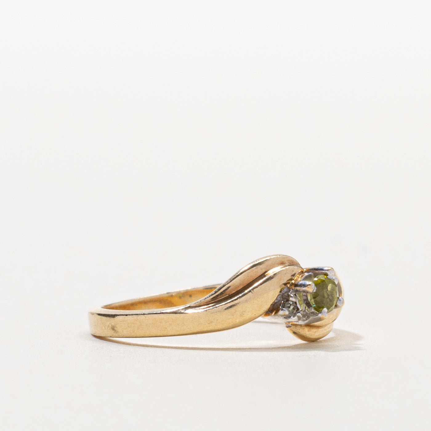 10k Peridot & Diamond Wave Bypass Ring | 0.10ct, 0.01ctw | SZ 5.75