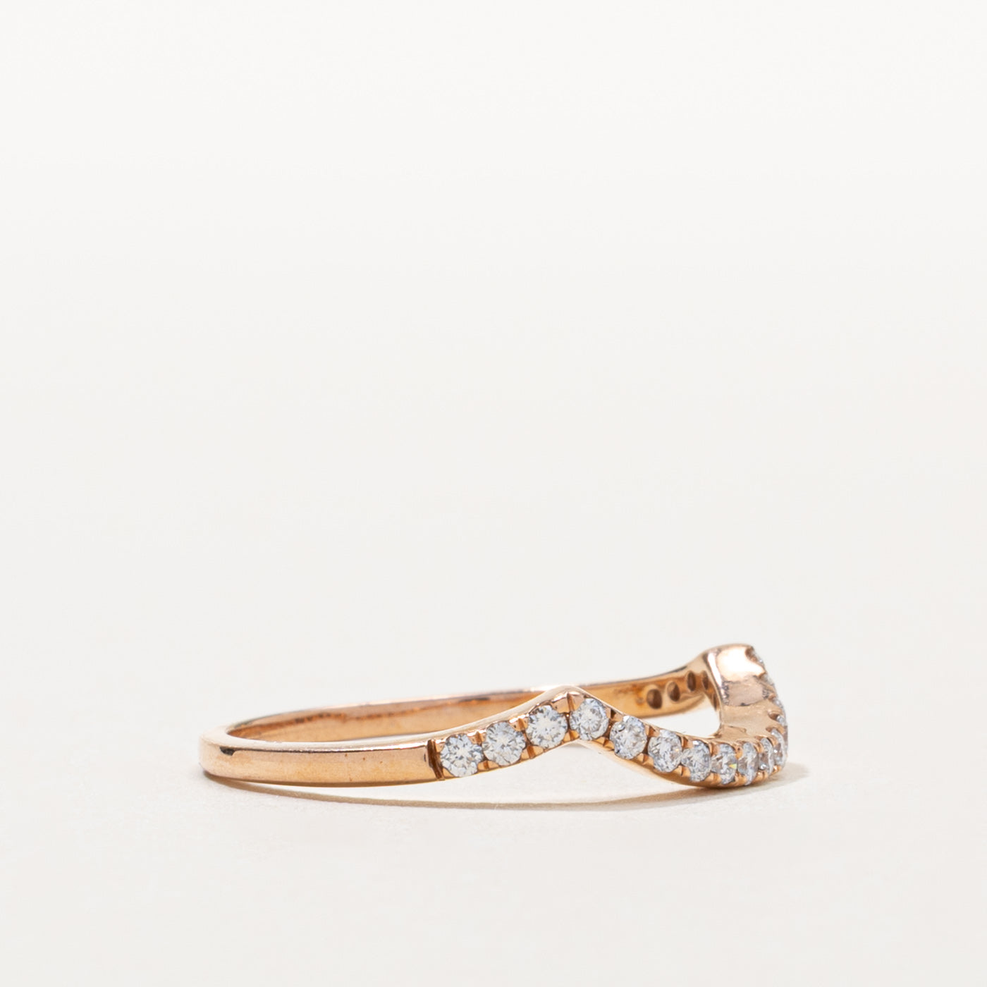 10k Semi Eternity Diamond Contour Band | 0.20ctw | SZ 7