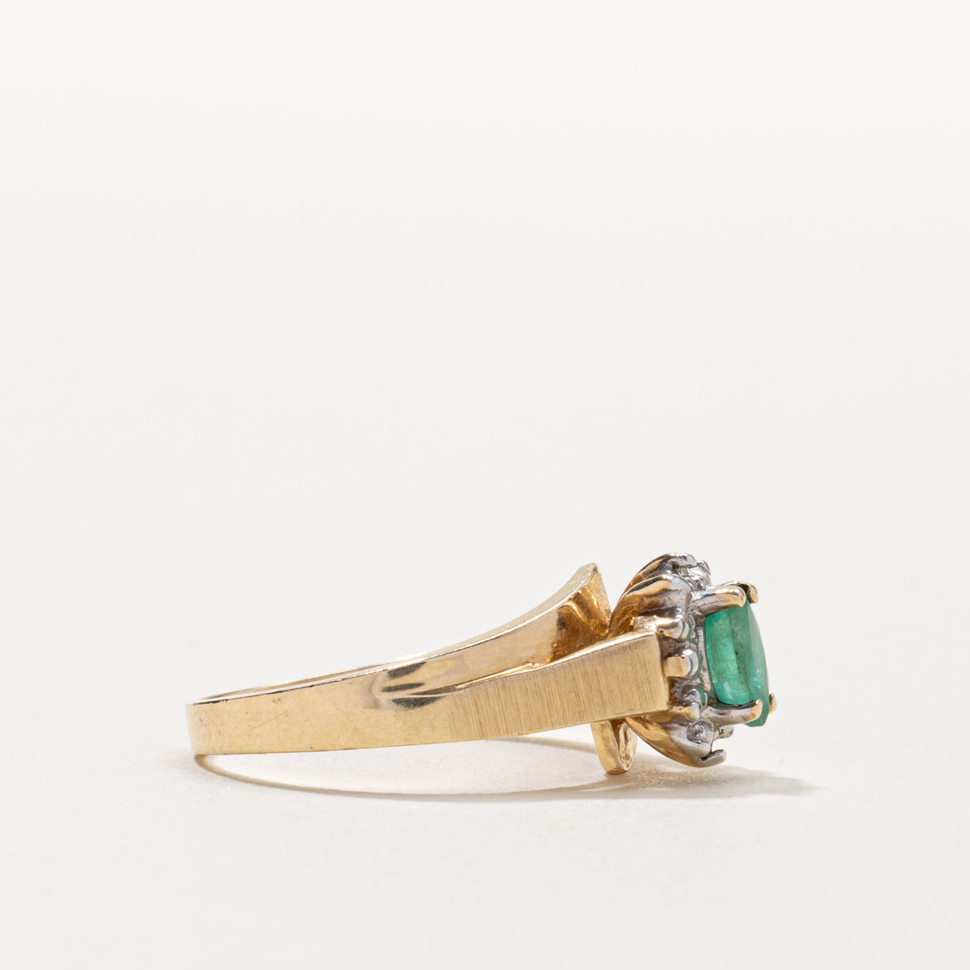 10k Marquise Cut Emerald & Diamond Petal Halo Ring | 0.20ct, 0.004ctw | SZ 6.25