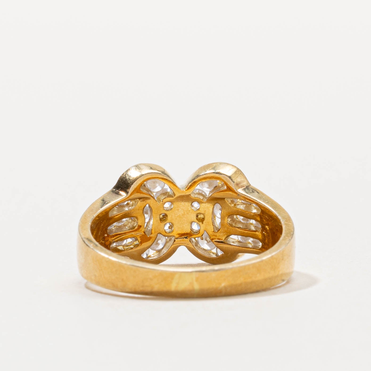 18k Channel Set Diamond Buckle Ring | SZ 5.75
