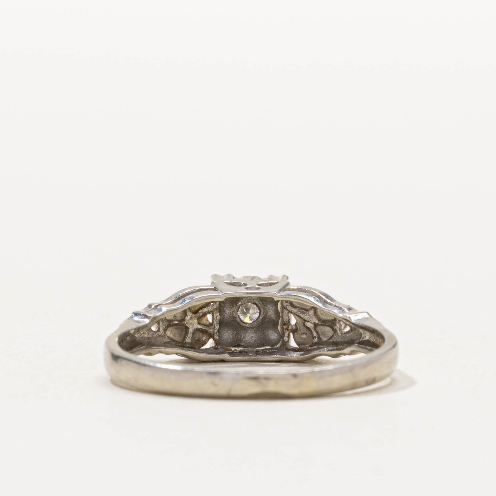18k Illusion Set Diamond Ornate Ring | SZ 5.25