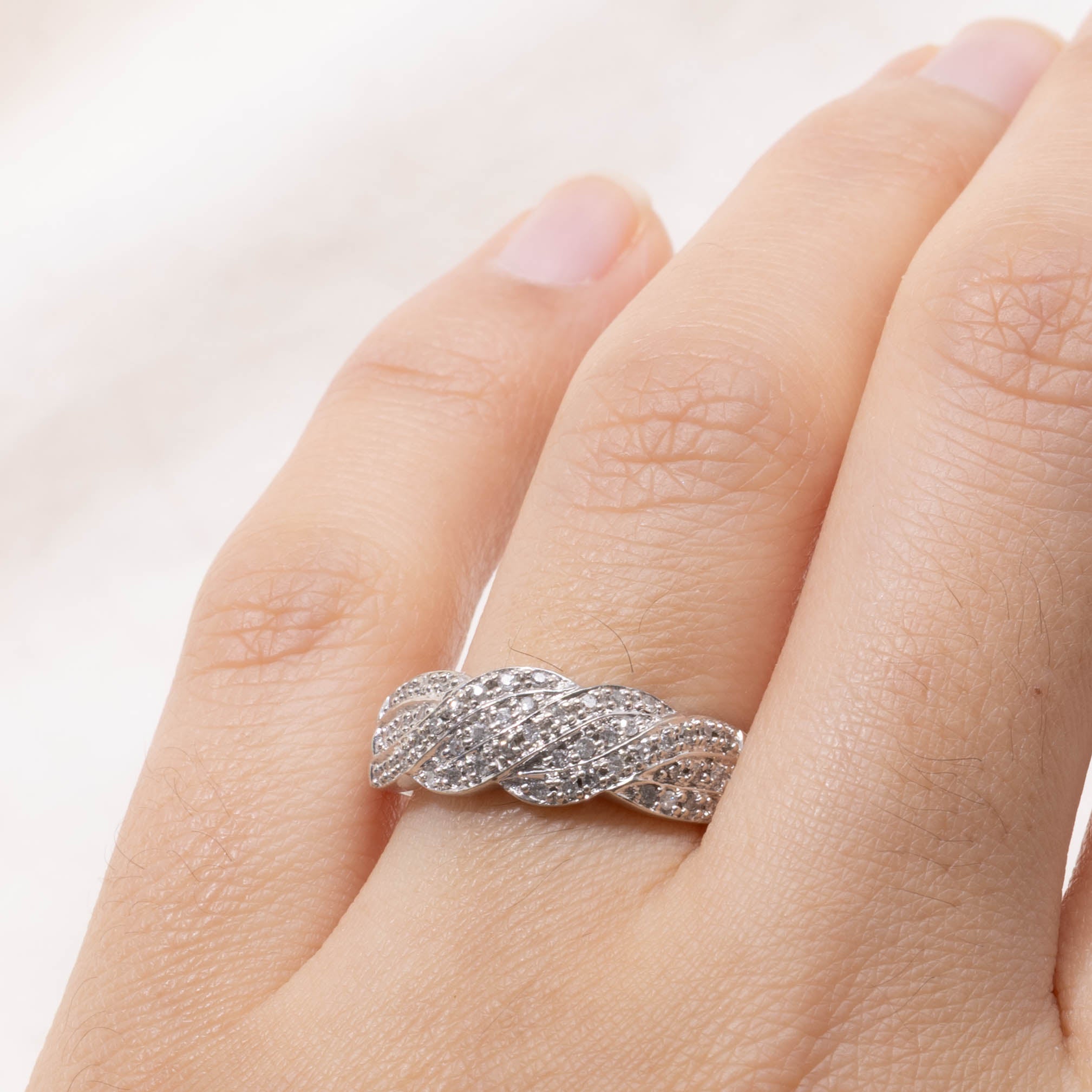 10k Pave Set Diamond Twisted Ring | SZ 7.5