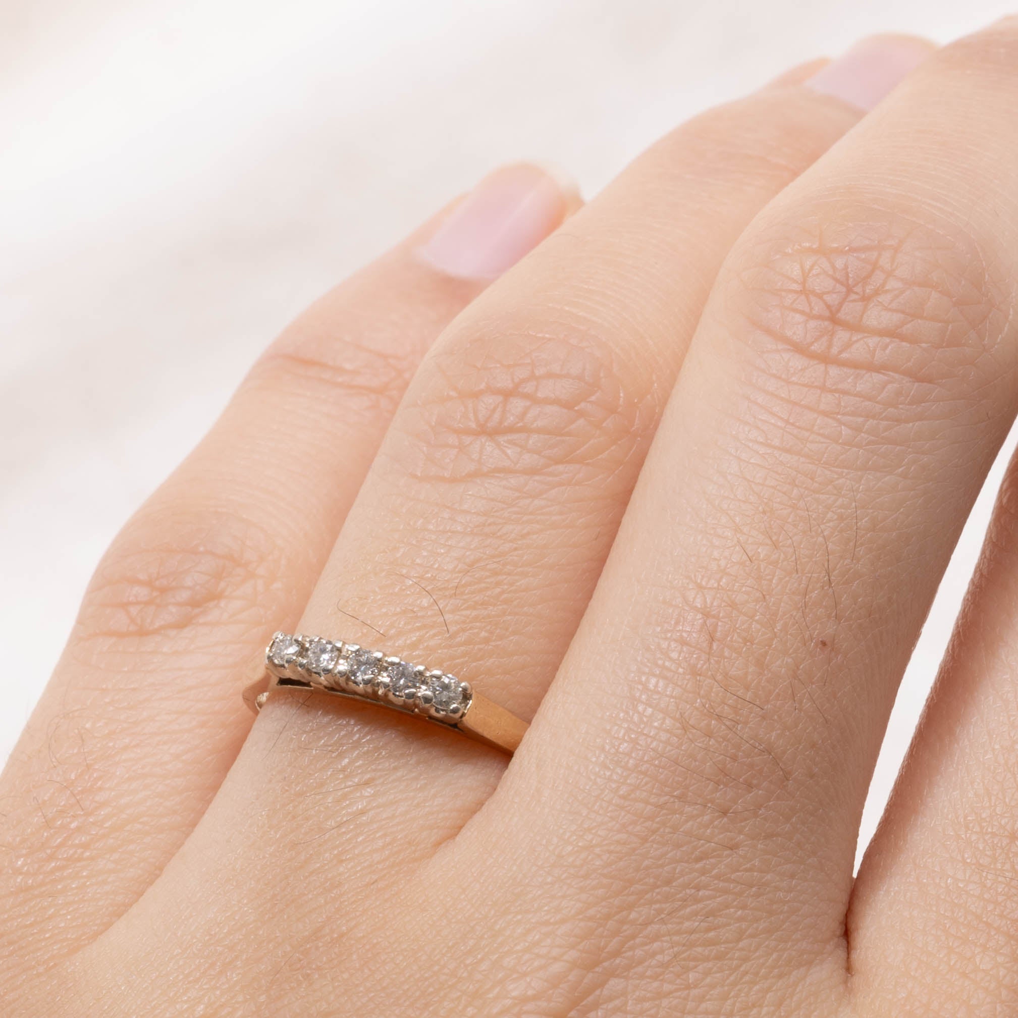10k Five Stone Diamond Plain Ring | SZ 6.75