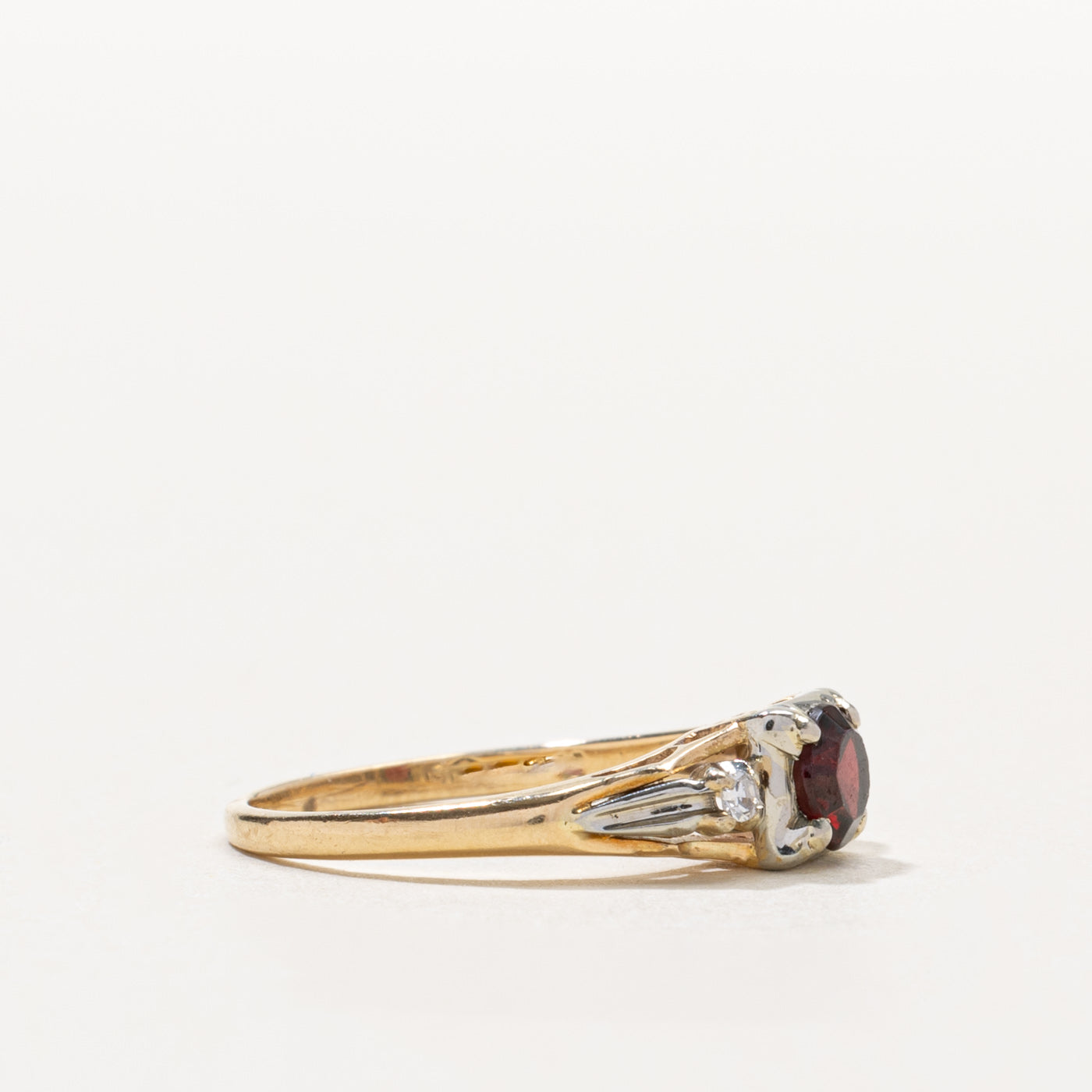 14k Garnet & Diamond Accented Tapered Ring | 0.40ct, 0.03ctw | SZ 5