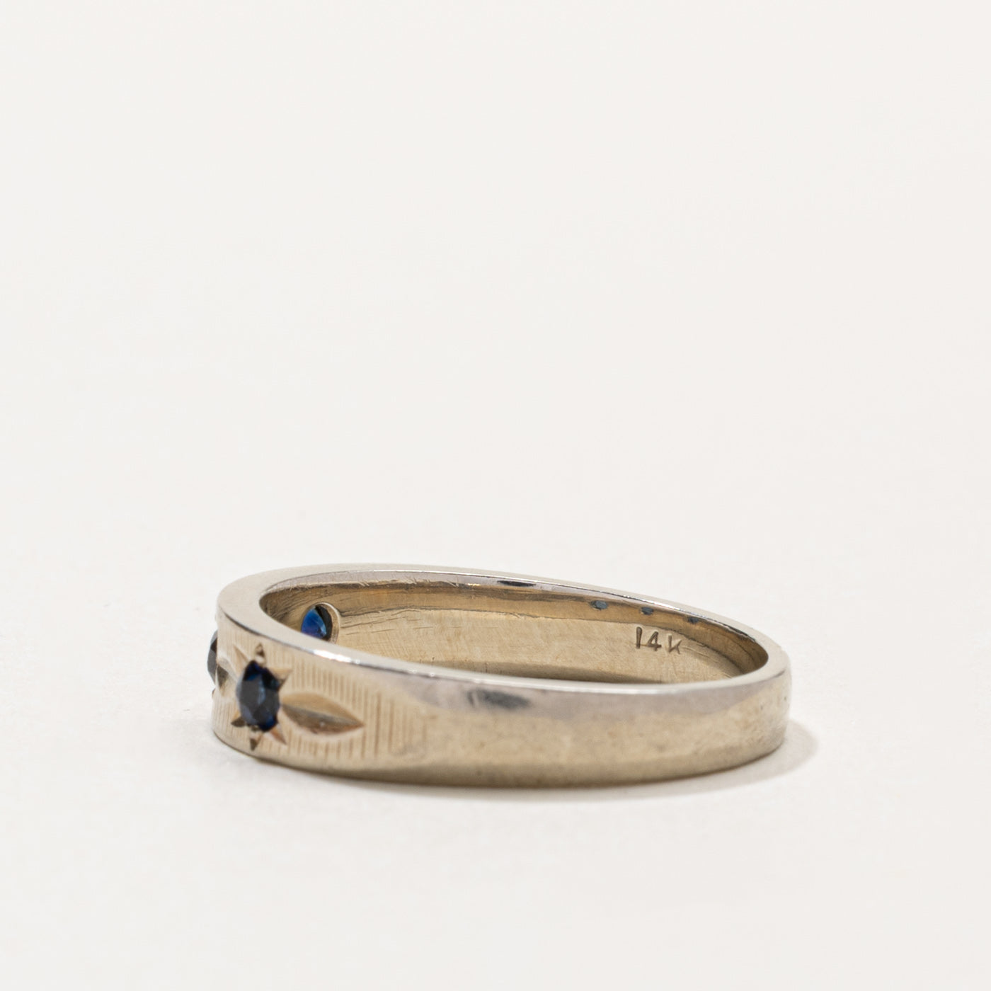 14k Star Set Three Stone Sapphire Textured Band | 0.21ctw | SZ 6.75
