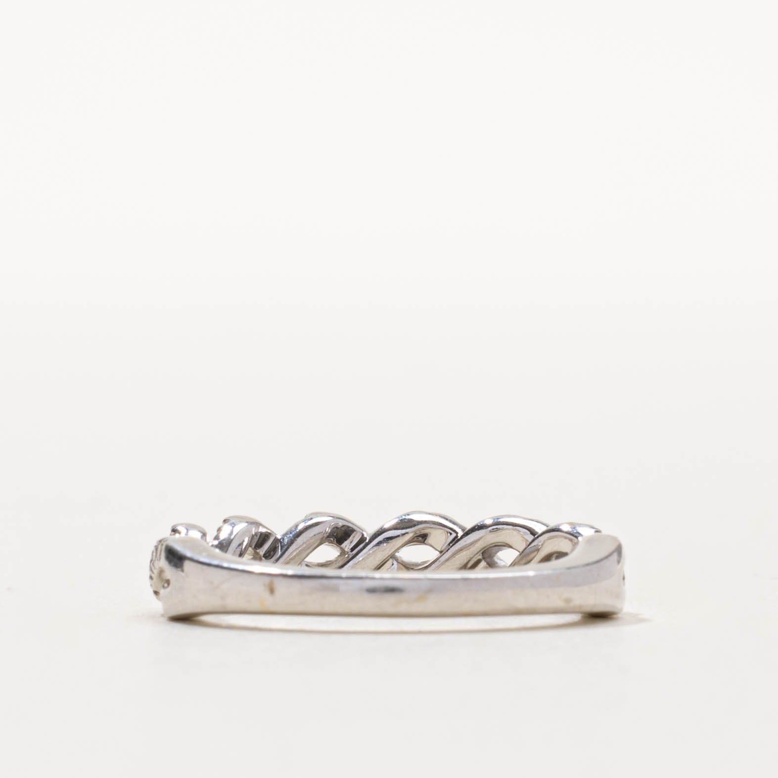‘Vera Wang’ 14k Diamond Braided Love Band | 0.23ctw, 0.03ct | SZ 5.5