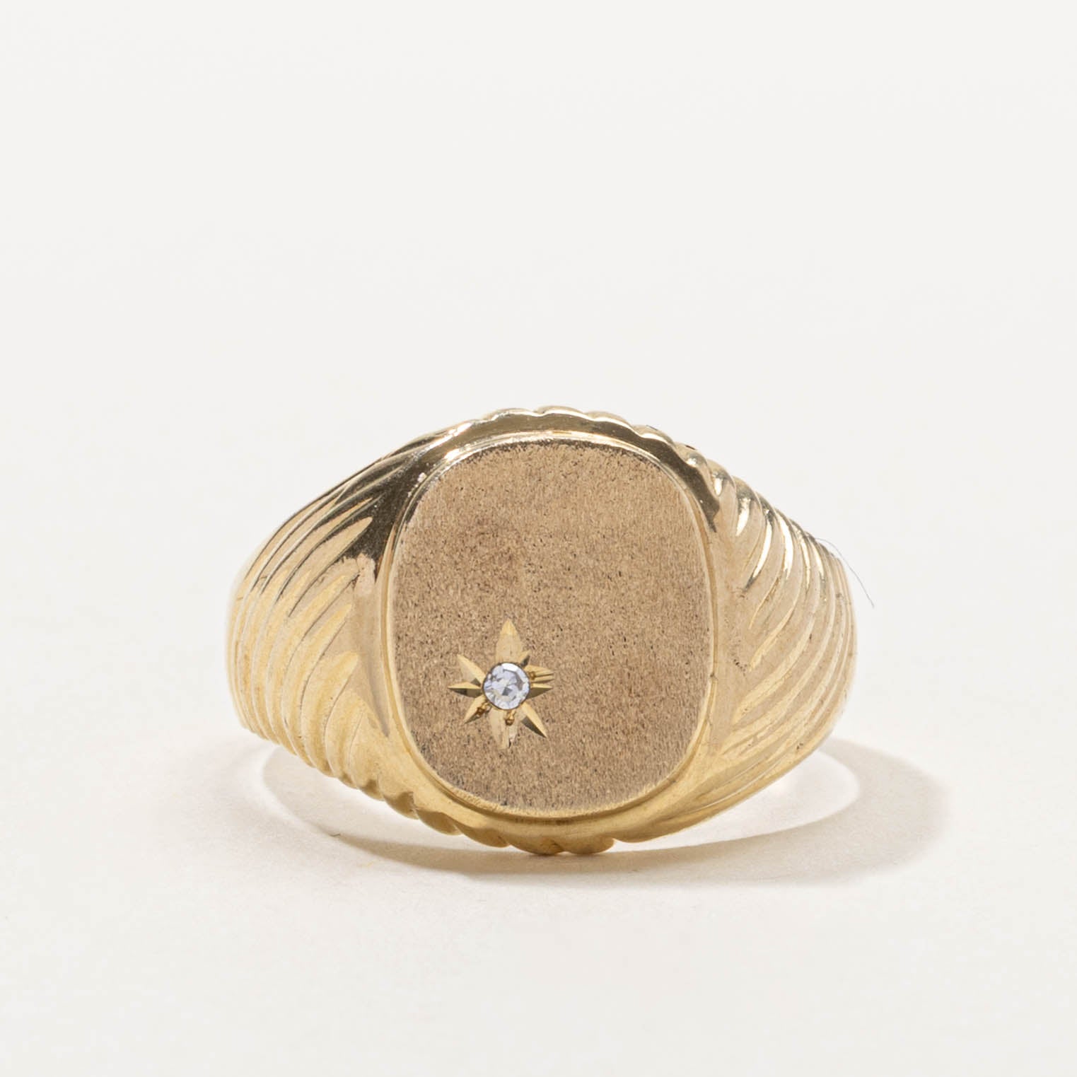 10k Star Set Diamond Croissant Signet Ring | SZ 9.25