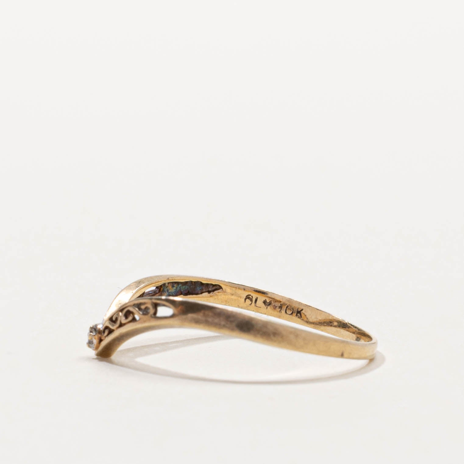 10k Diamond Openwork Chevron Ring | SZ 8.25