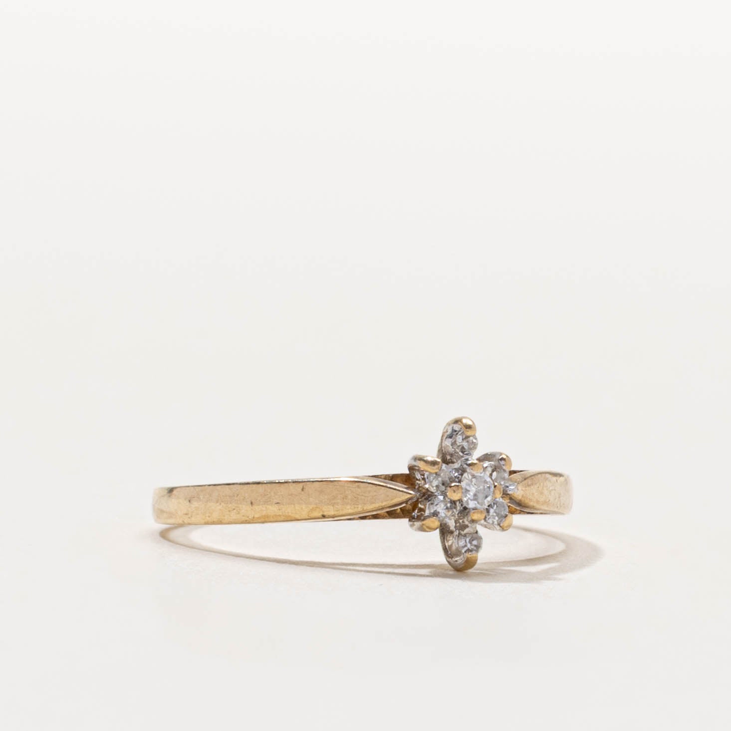 10k Diamond Petal Cluster Ring | SZ 5.5