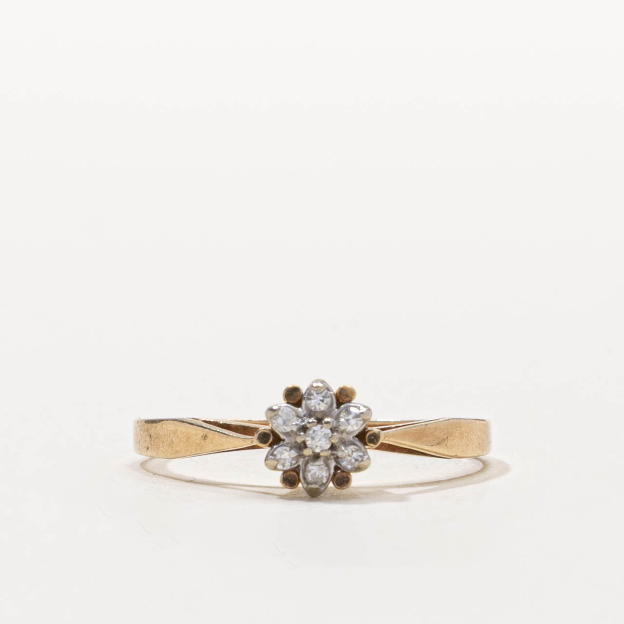 10k Diamond Daisy Cluster Reverse Tapered Ring | SZ 6.25