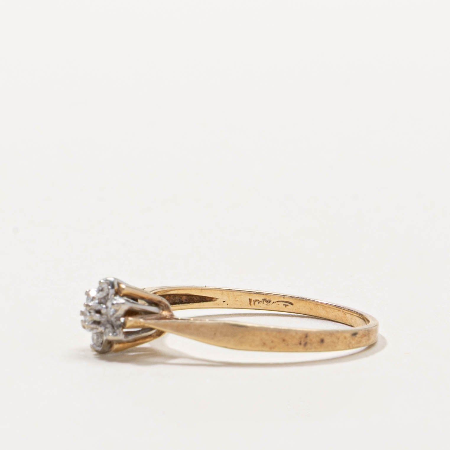 10k Diamond Daisy Cluster Reverse Tapered Ring | SZ 6.25