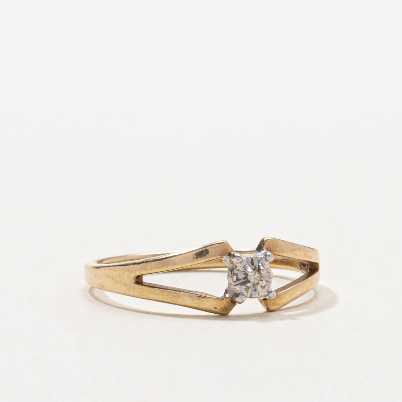 10k Illusion Set Diamond Split Shank Ring | SZ 6.75