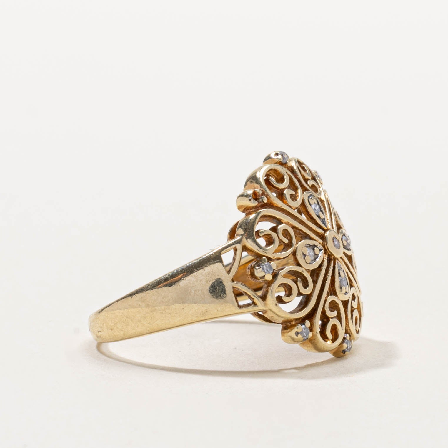 10k Diamond Scrollwork Cocktail Ring | SZ 8.25