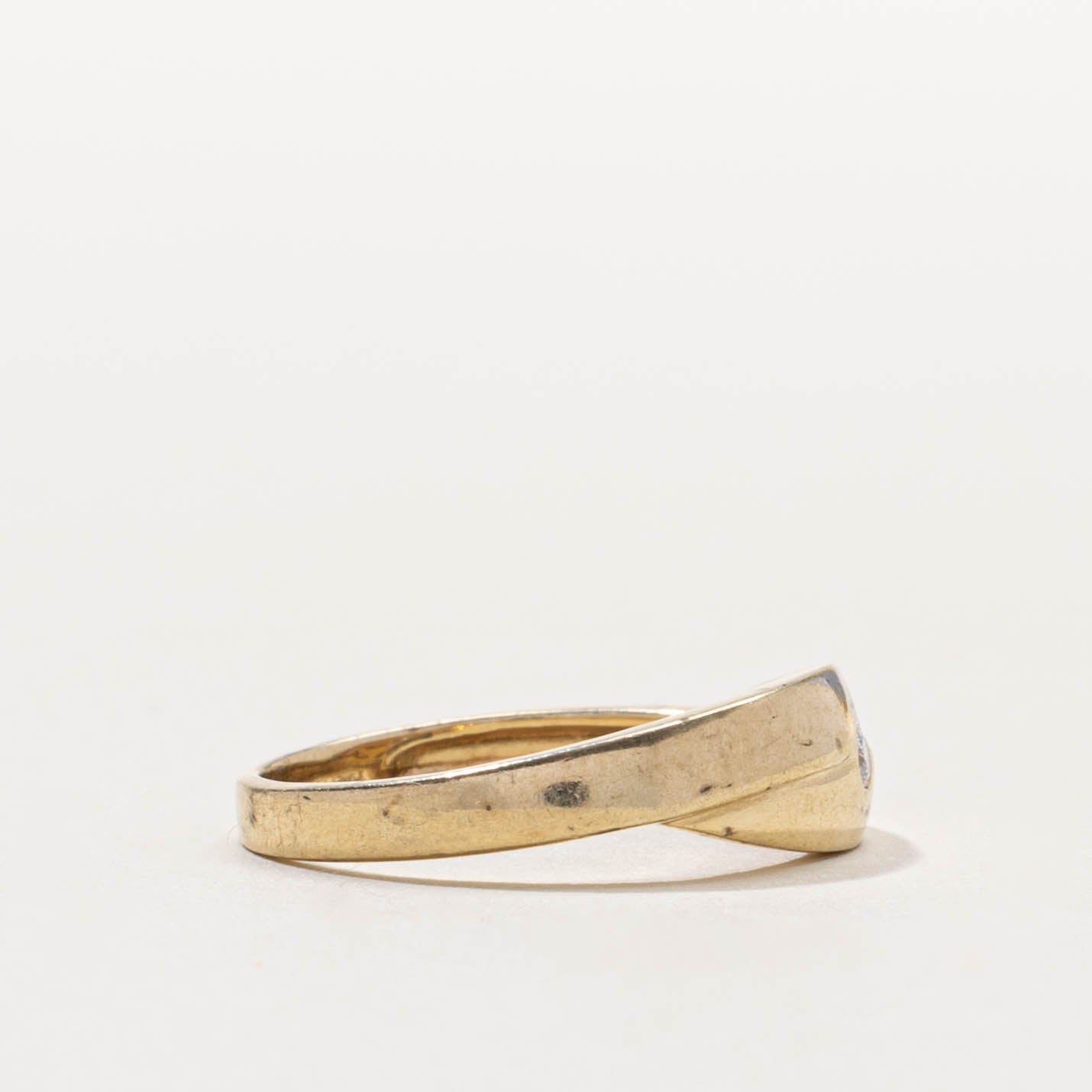 10k Single Stone Diamond Bypass Ring | SZ 5.5