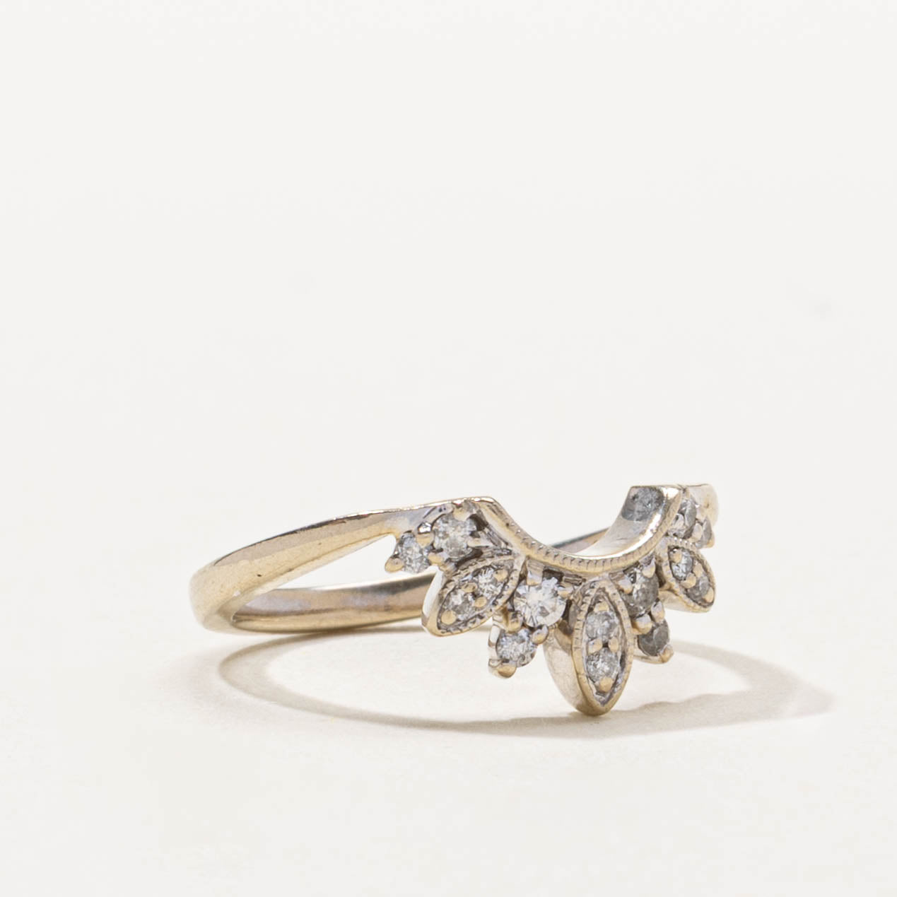 10k Diamond Petal Contour Ring | SZ 3.25