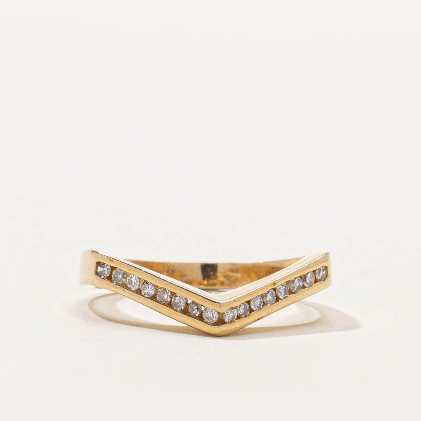 14k Channel Set Diamond Chevron Ring | SZ 5.5