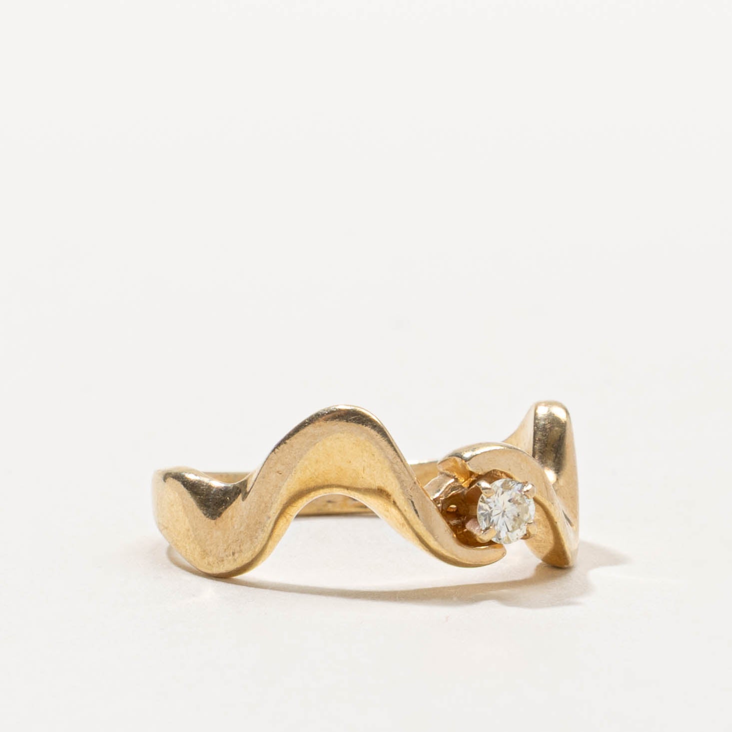 14k Diamond Abstract Wave Ring | SZ 6.25
