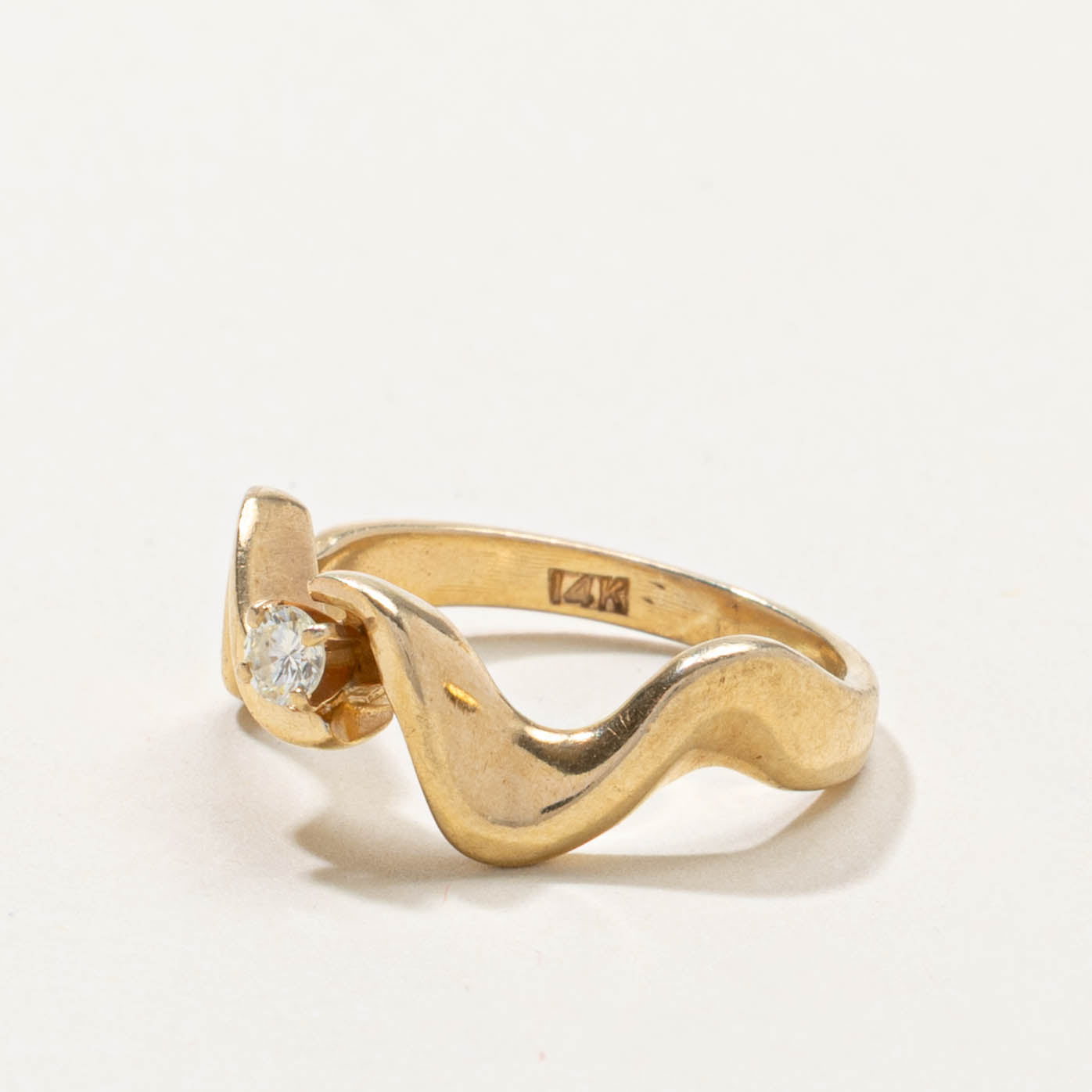 14k Diamond Abstract Wave Ring | SZ 6.25