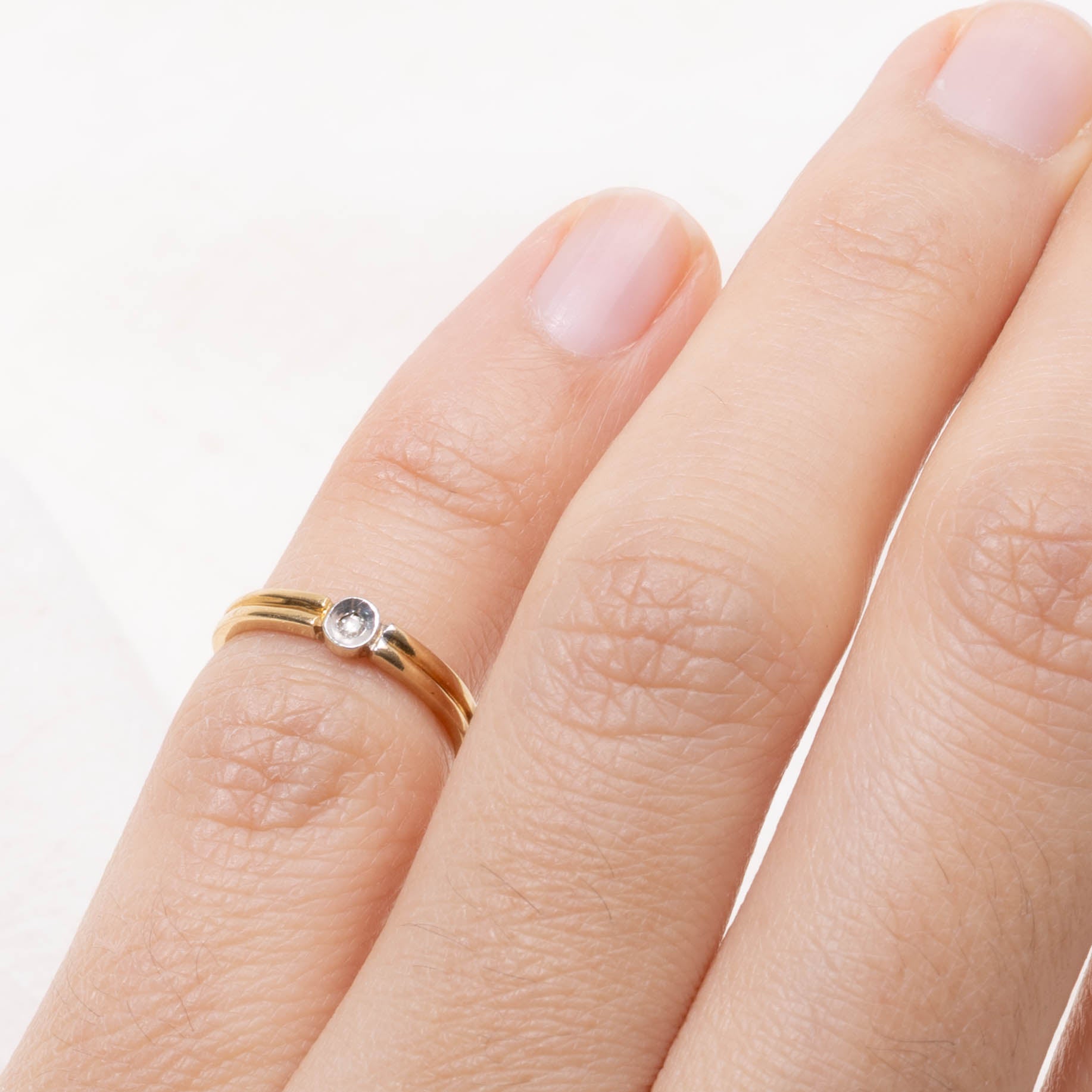 10k Illusion Set Diamond Grooved Ring | SZ 1.75
