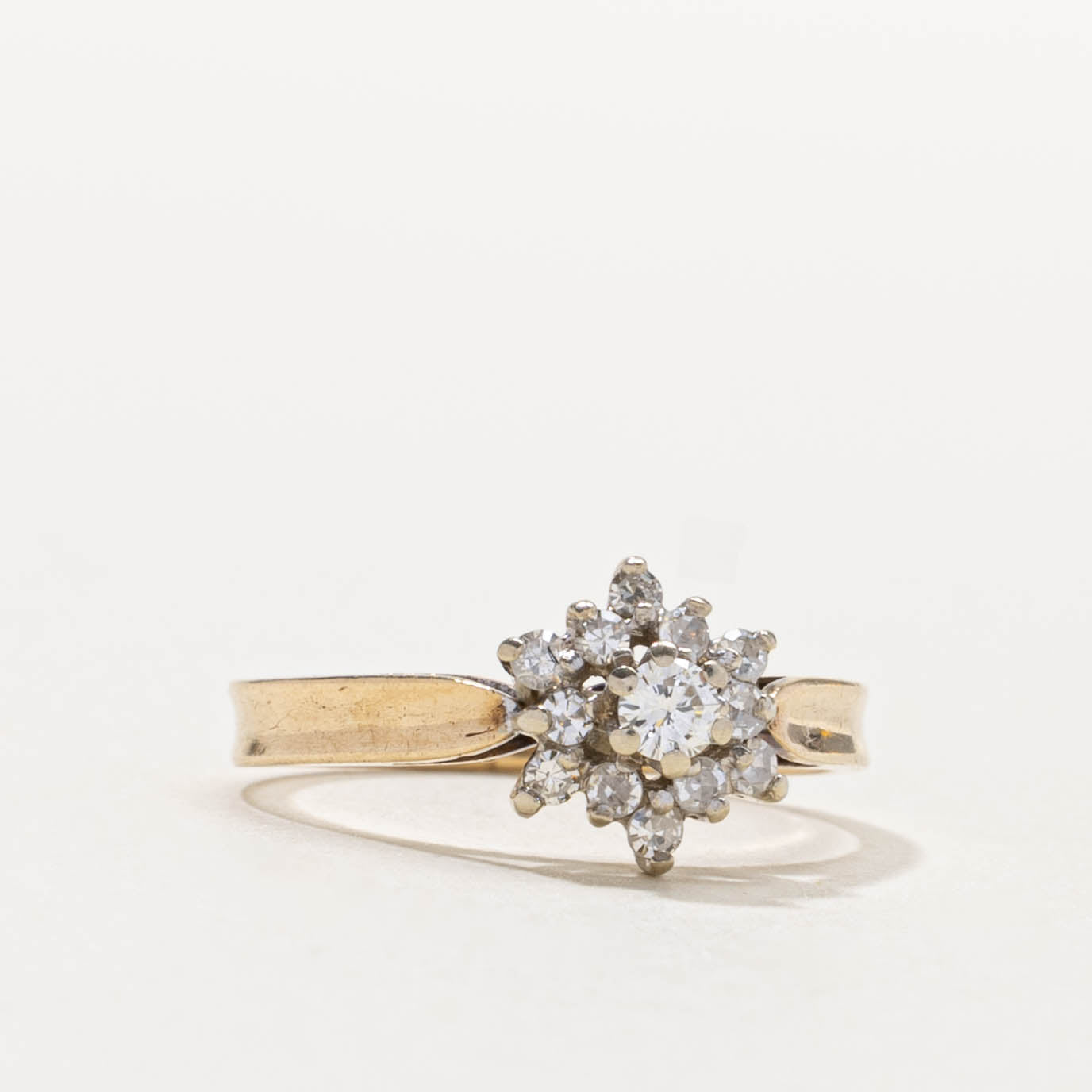 14k Diamond Petal Cluster Ring | SZ 4