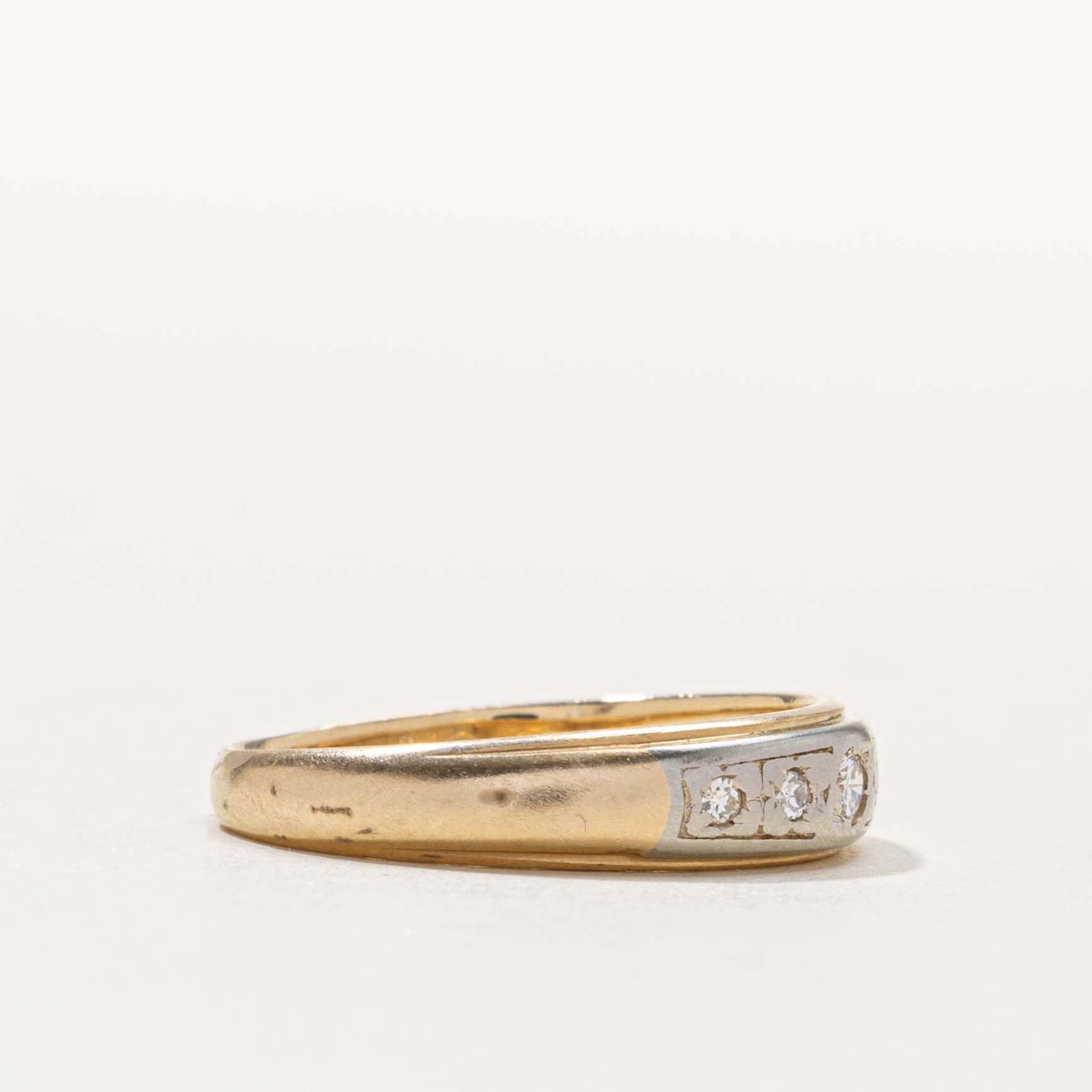 14k Two Tone Flush Set Diamond Band | SZ 7.25