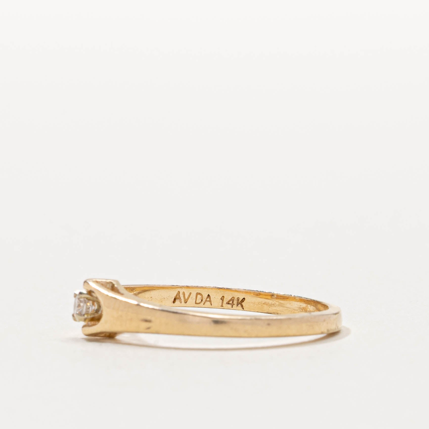 14k Solitaire Diamond Split Ring | SZ 6.25