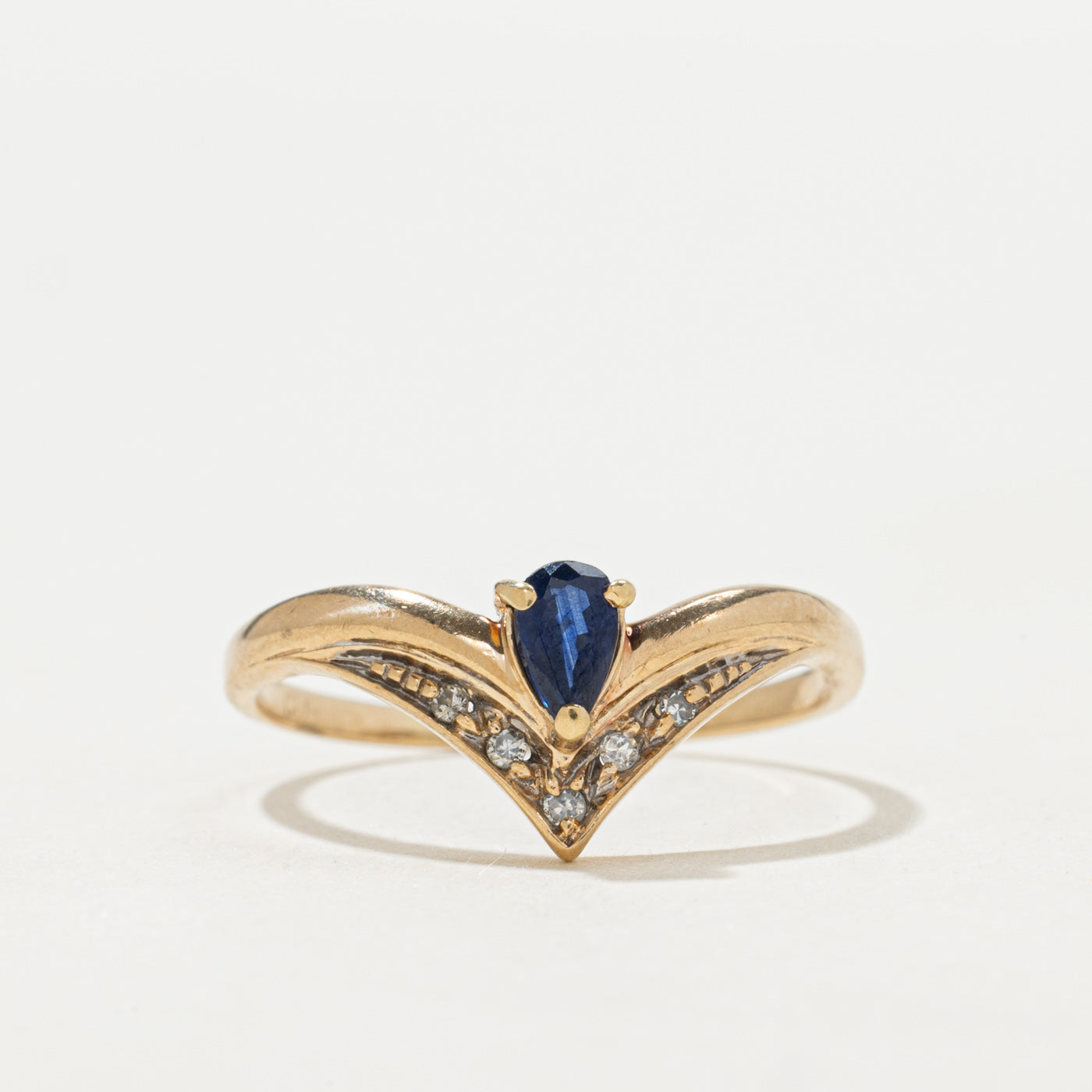 Pear Cut Sapphire & Diamond Chevron Ring | SZ 7.5