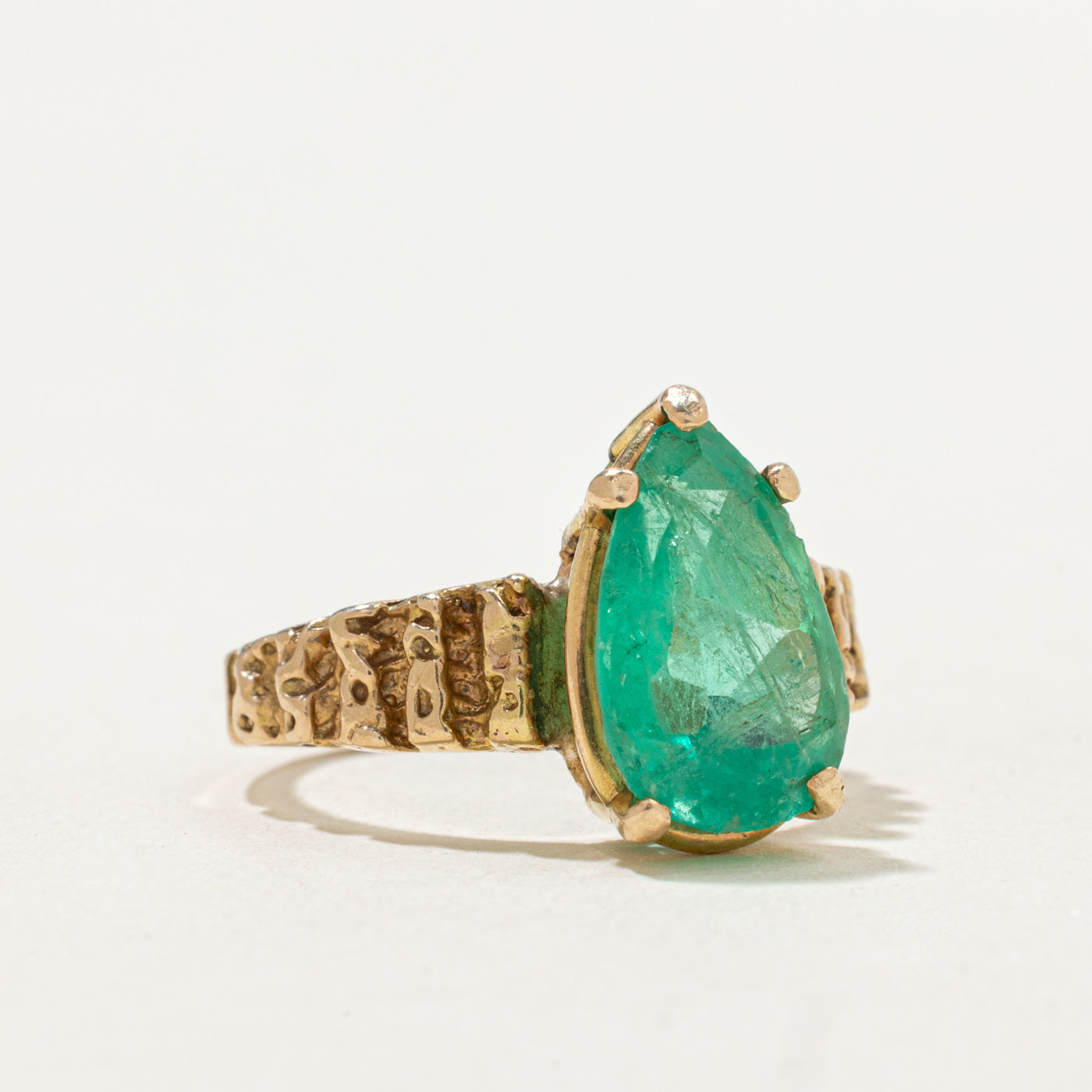 Pear Cut Emerald Textured Ring | 2.20ct | SZ 5.0