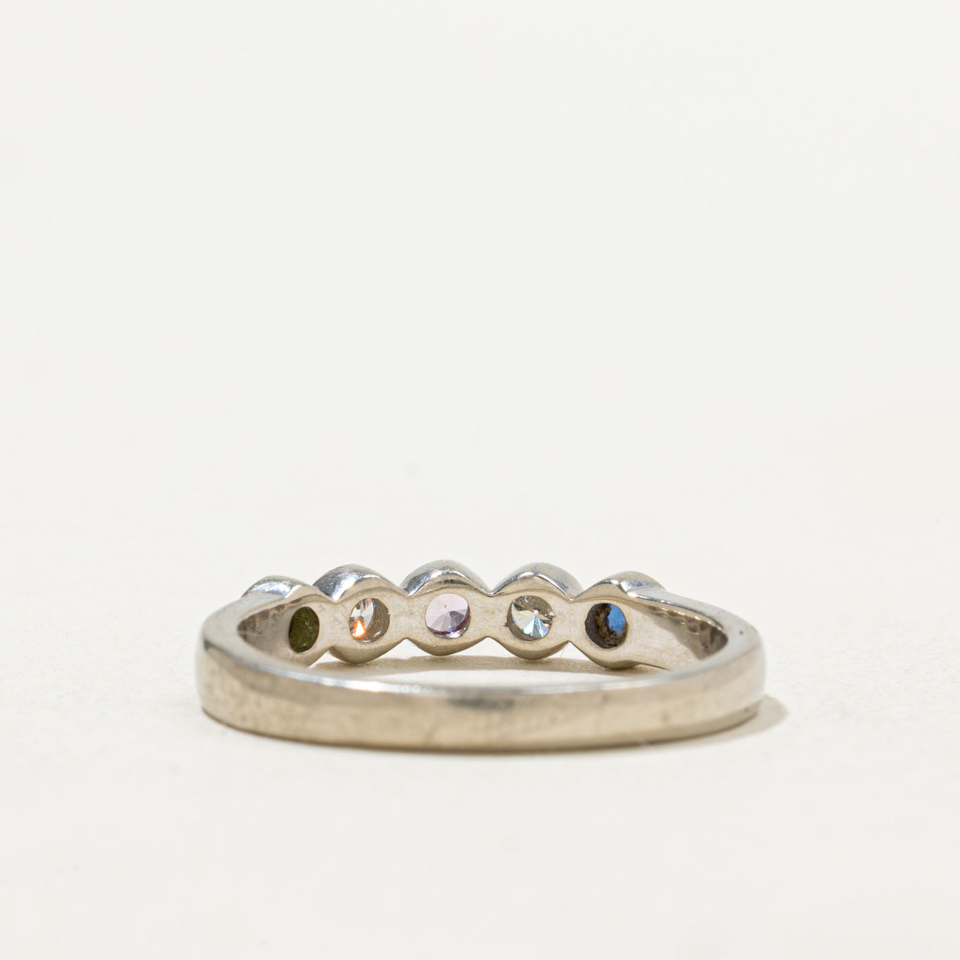 Bague cinq pierres précieuses et diamants | 0,08 ct, 0,15 ct | Taille 5,5