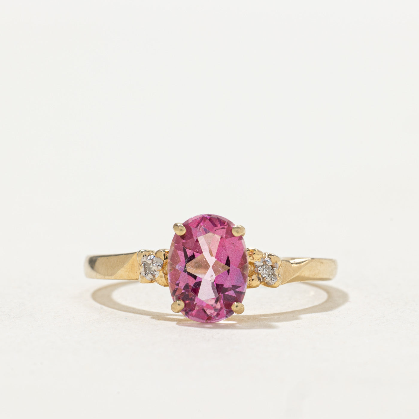 Bague ovale en topaze rose et diamants | Taille 7,25