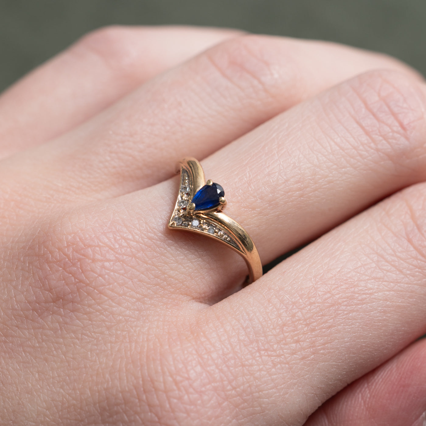 Pear Cut Sapphire & Diamond Chevron Ring | SZ 7.5