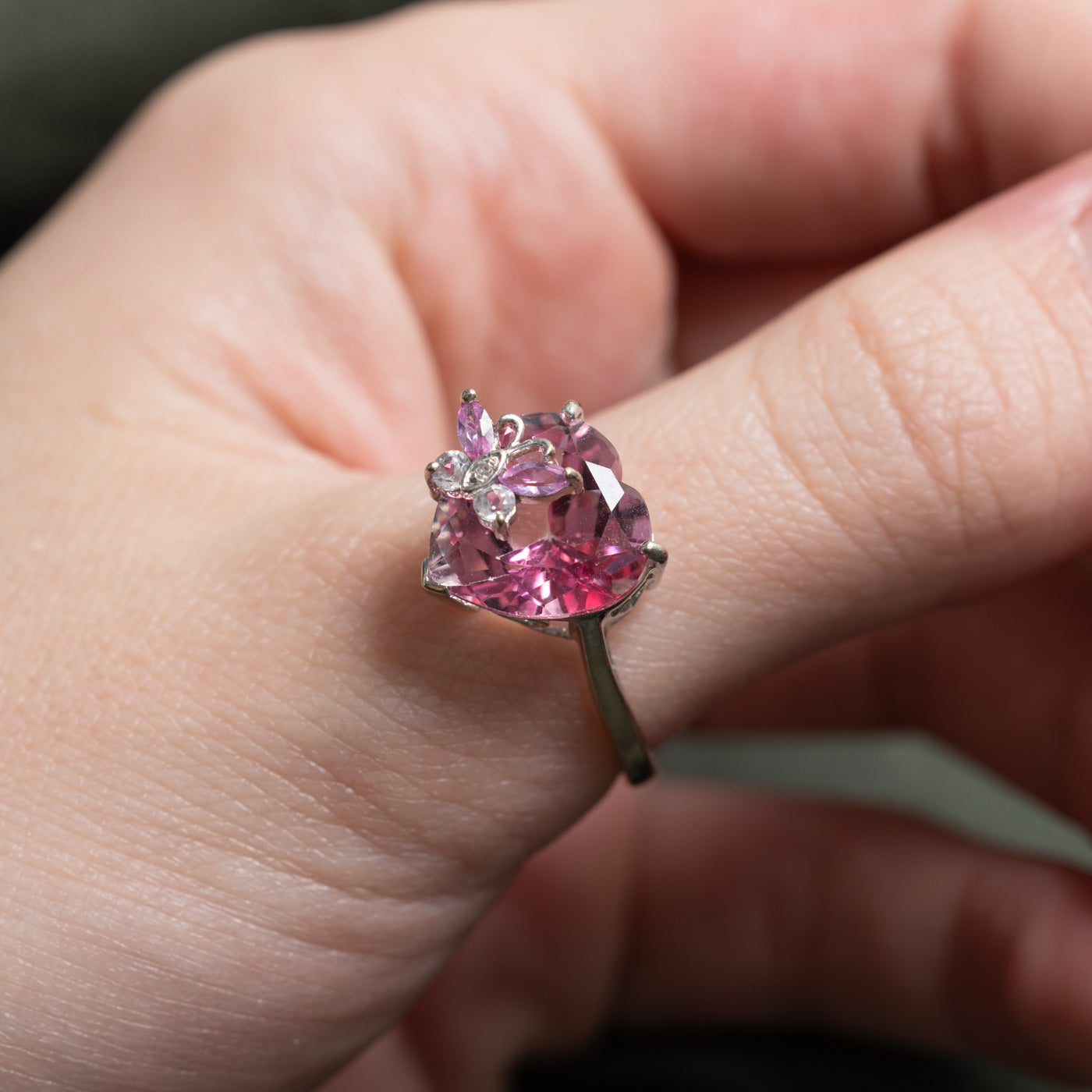 Bague cocktail papillon multi-pierres et diamants | 7,32 ct au total, 0,005 ct | Taille 9