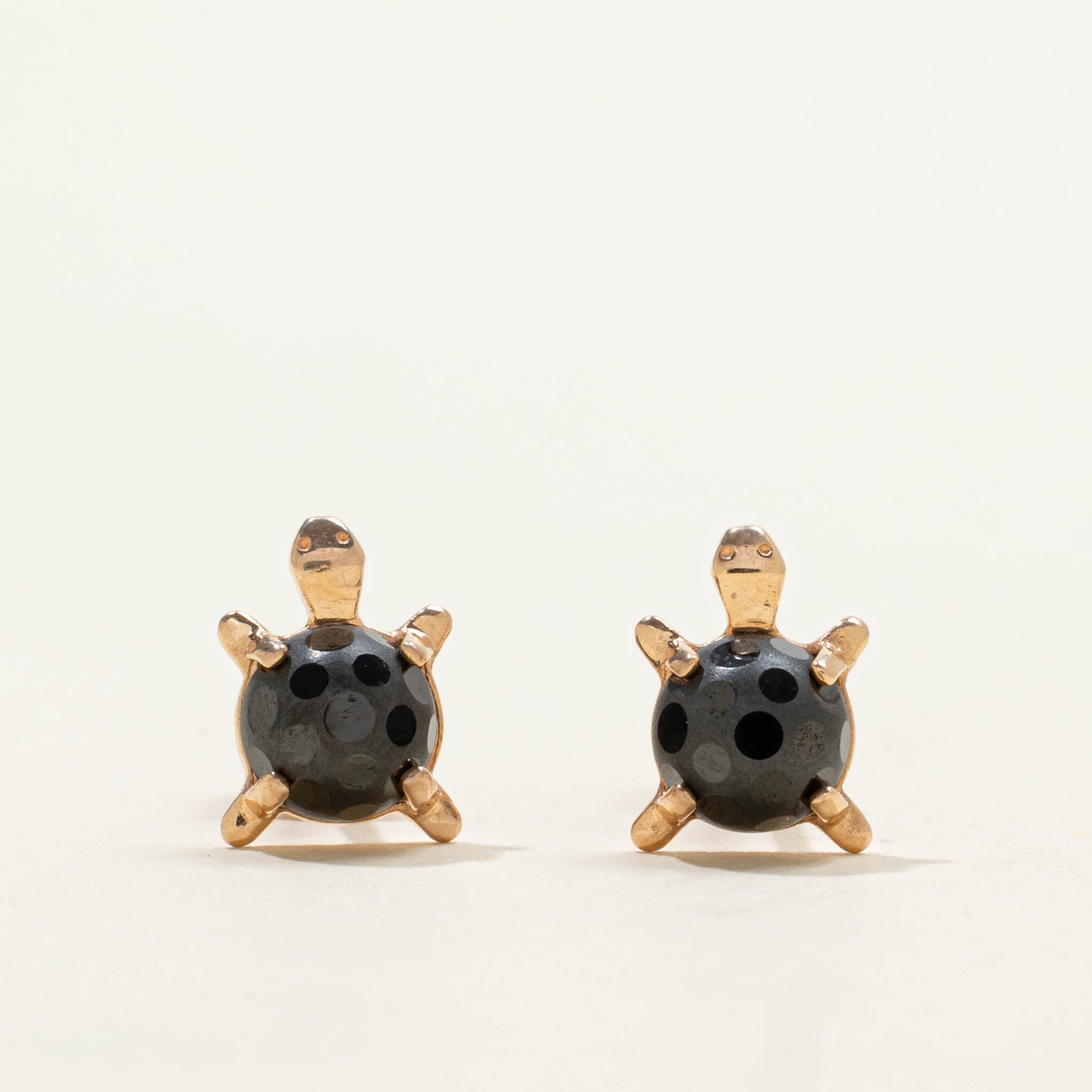 2009 Ukrainian Onyx Turtle Stud Earrings | 1.80ctw