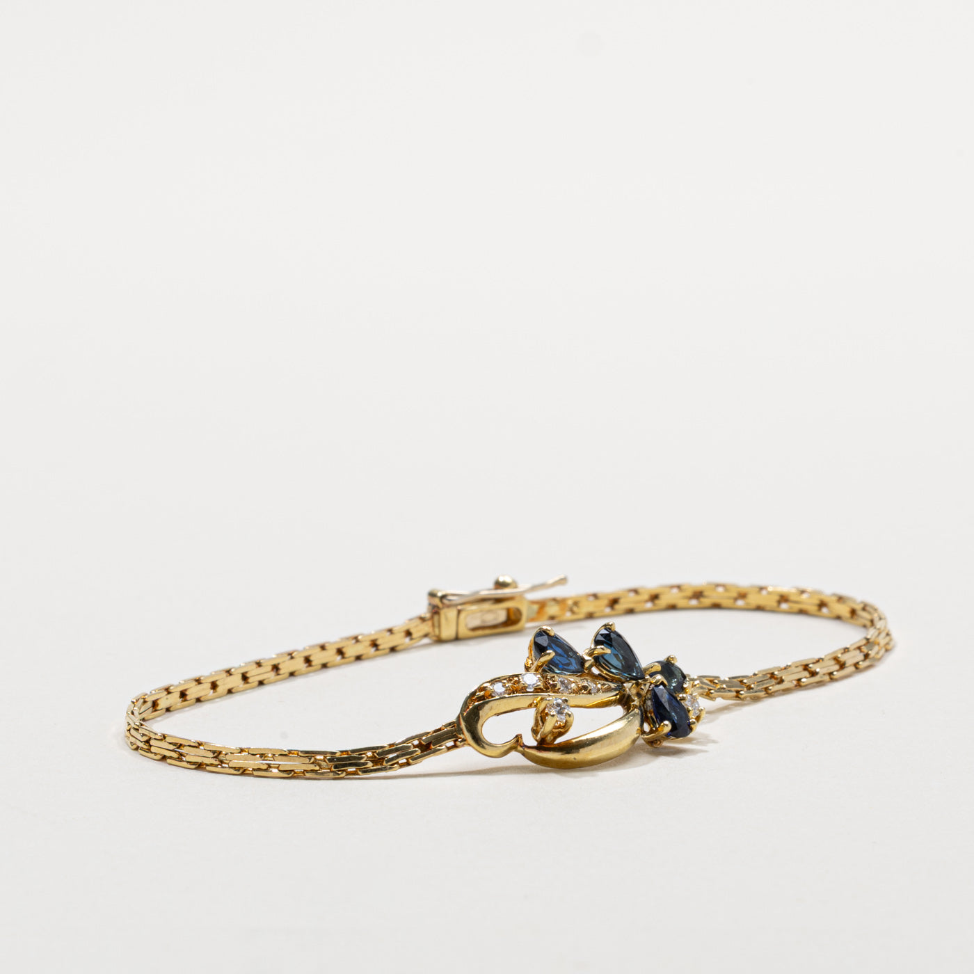 18k Sapphire & Diamond Floral Cluster Bracelet | 0.80ctw, 0.11ctw