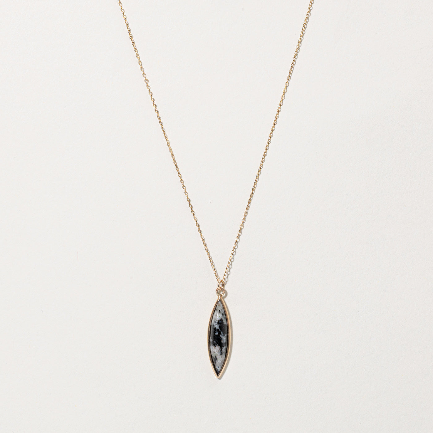 10k Bezel Set Quartz Necklace | 4.95ct | 16"