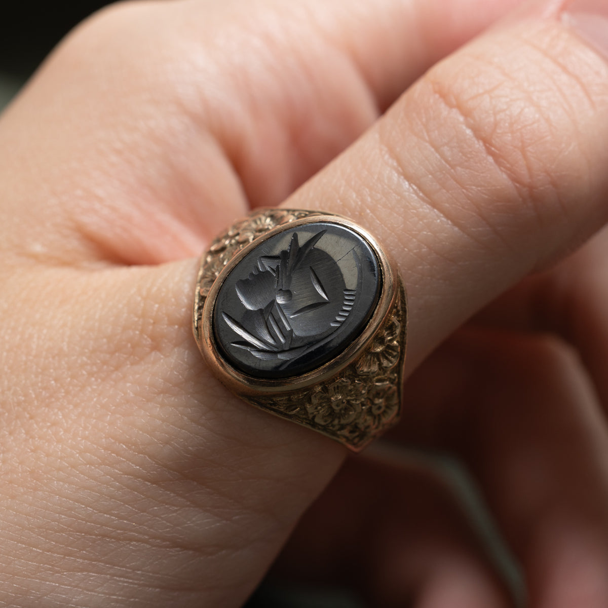 10k Hematite Warrior Intaglio Floral Engraved Signet Ring | 4.80ct | SZ 10.75