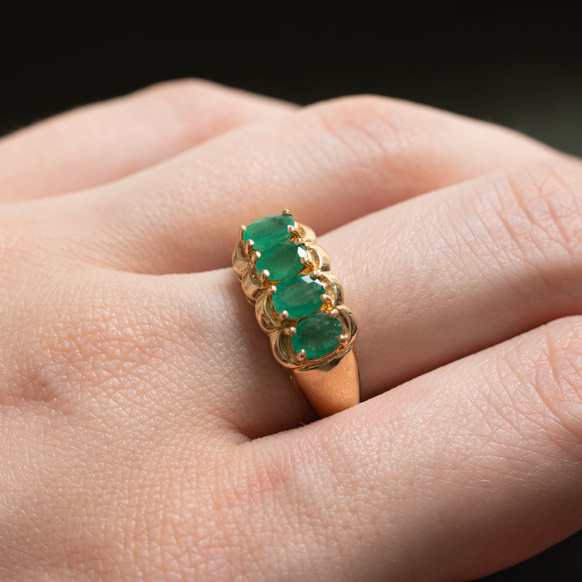 14k Four Stone Emerald Scalloped Ring | 1.08ctw | SZ 6.75