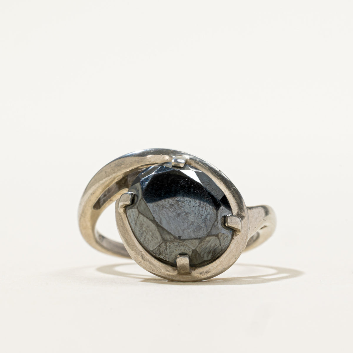 10k Solitaire Hematite Bypass Ring | 4.50ct | SZ 6