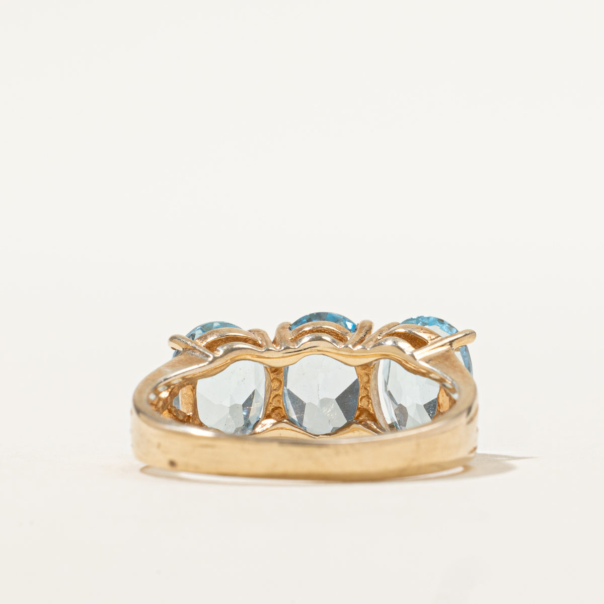 10k Three Stone Blue Topaz Ring | 5.25ctw | SZ 7