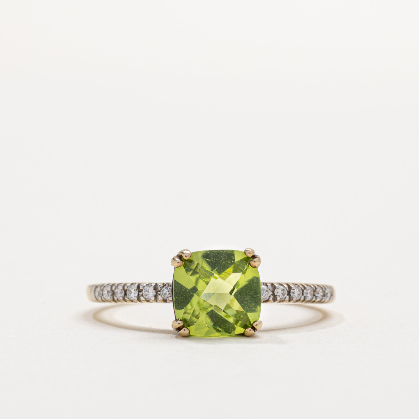 10K Rectangle Checkerboard Peridot & Diamond Accented Ring | SZ 7.75