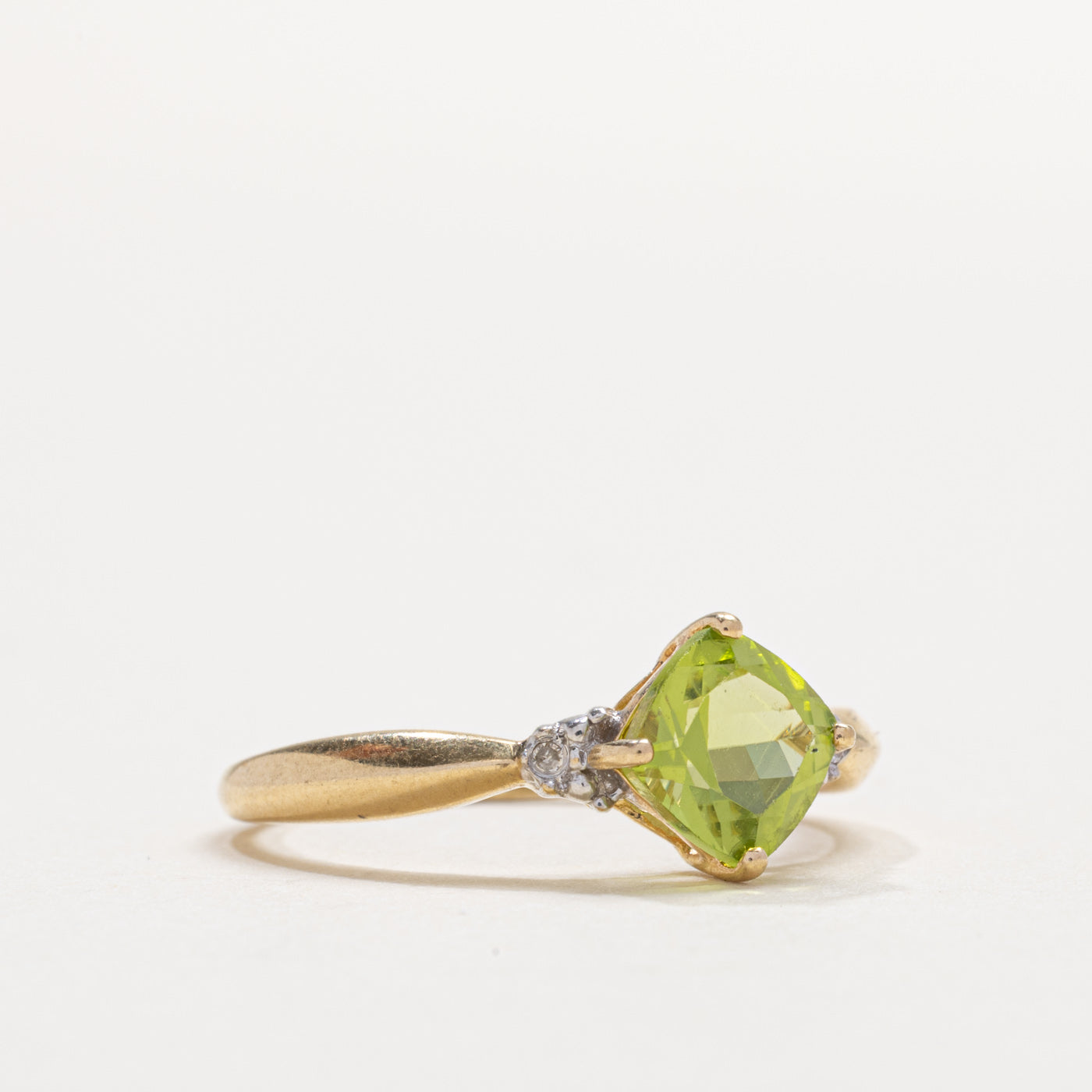 14K Square Cut Peridot & Diamond Accented Ring | SZ 6.5