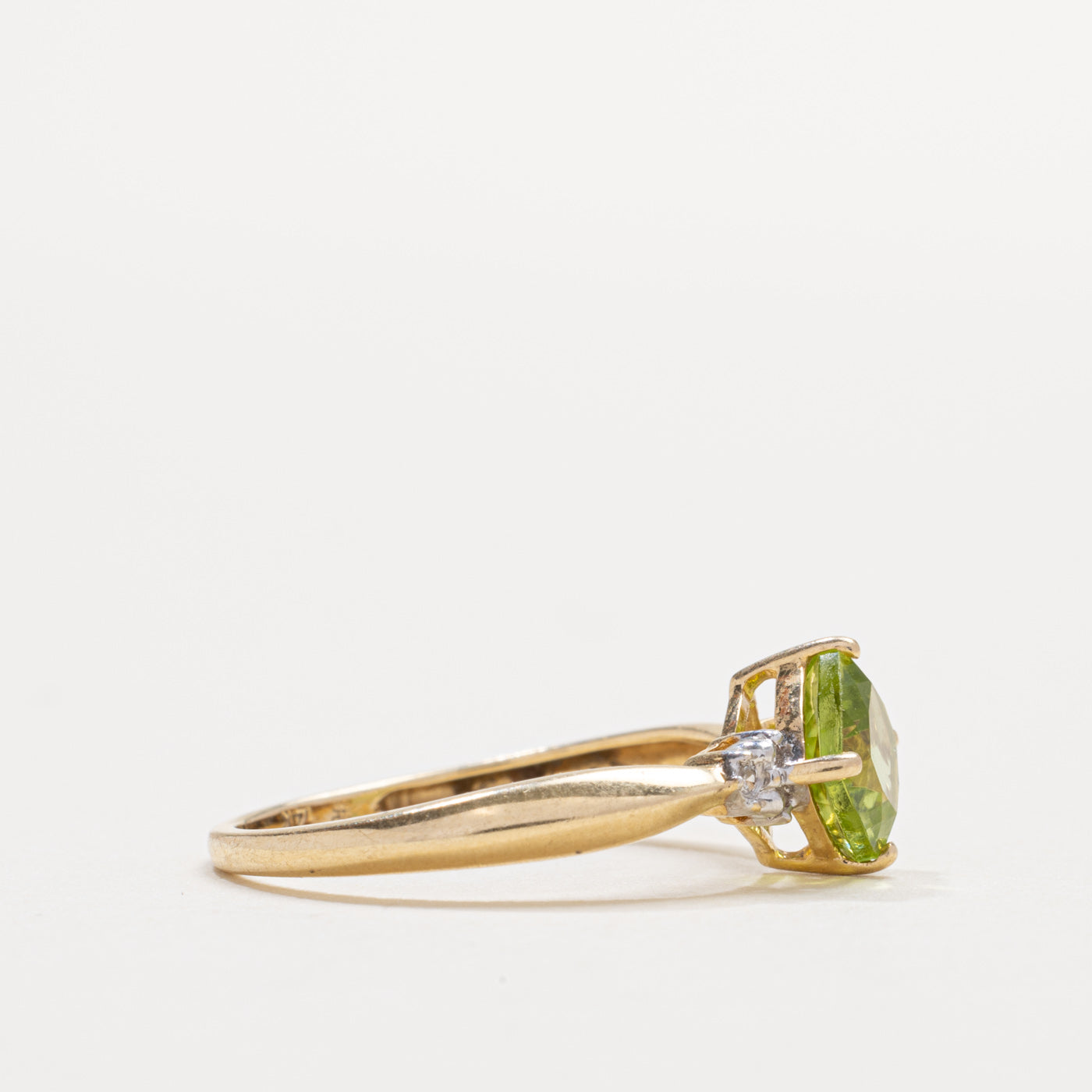 14K Square Cut Peridot & Diamond Accented Ring | SZ 6.5